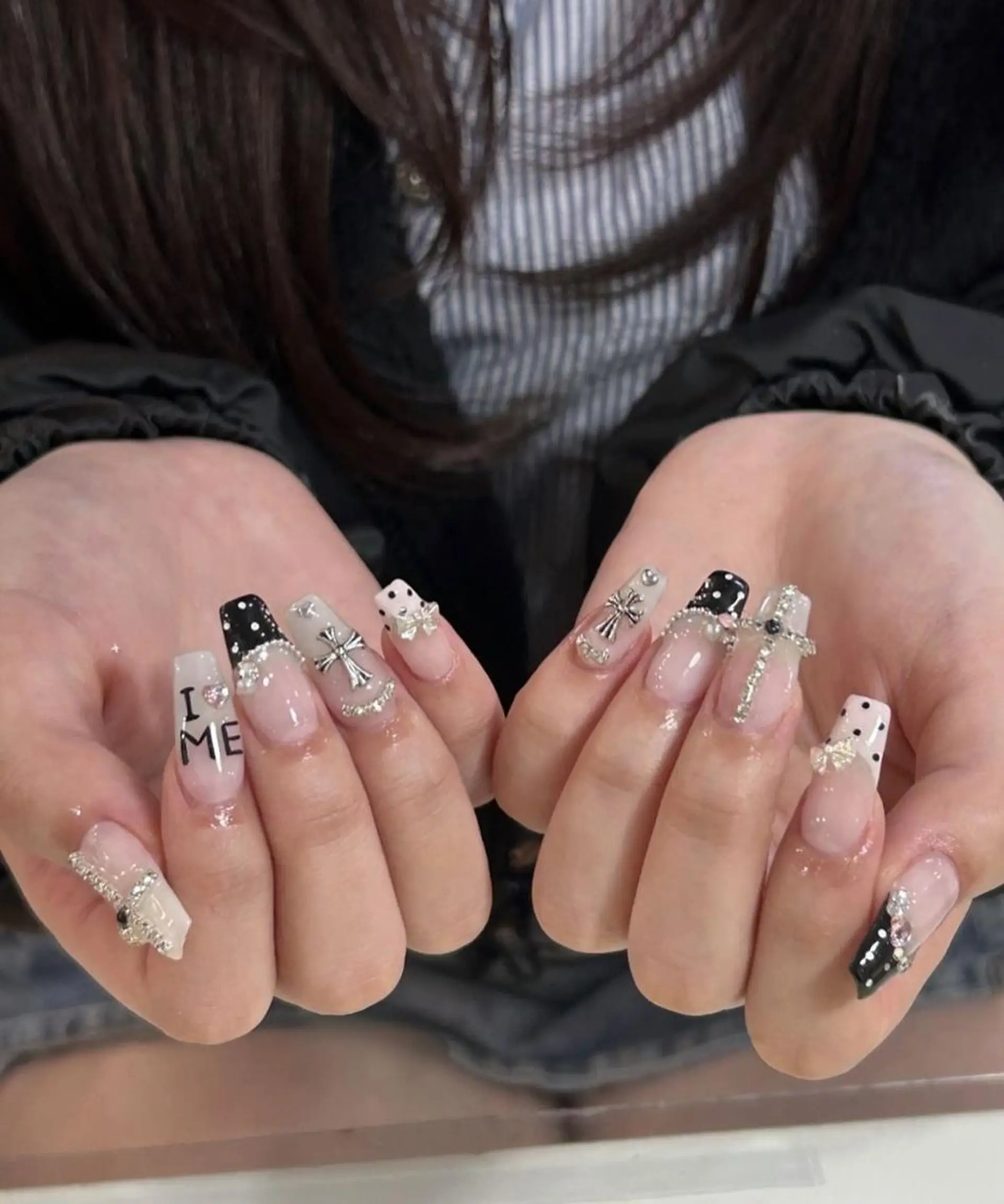 ネイル 長さ出し フレンチネイル グラデーション 卒業式 マグネットネイル ハンドネイル MIHANA NAILのネイルデザイン