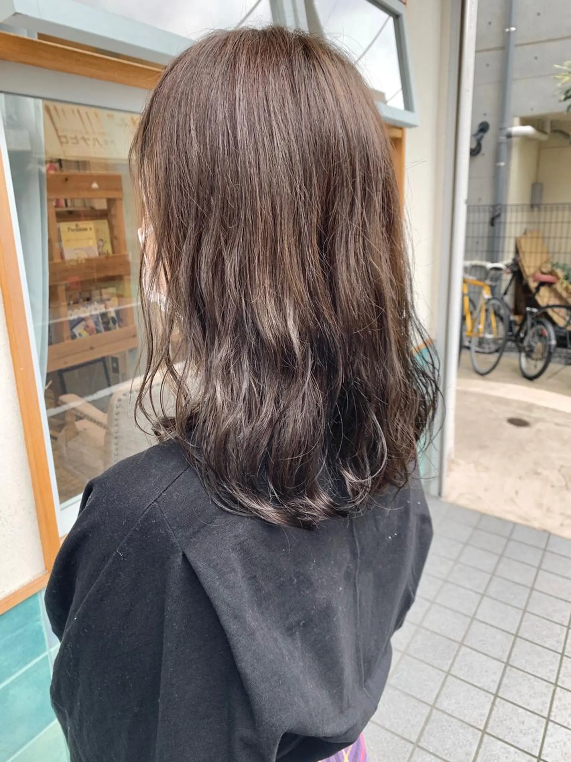 ミディアム パーマ 🌙FLYCKA ☀️縮毛矯正のヘアスタイル