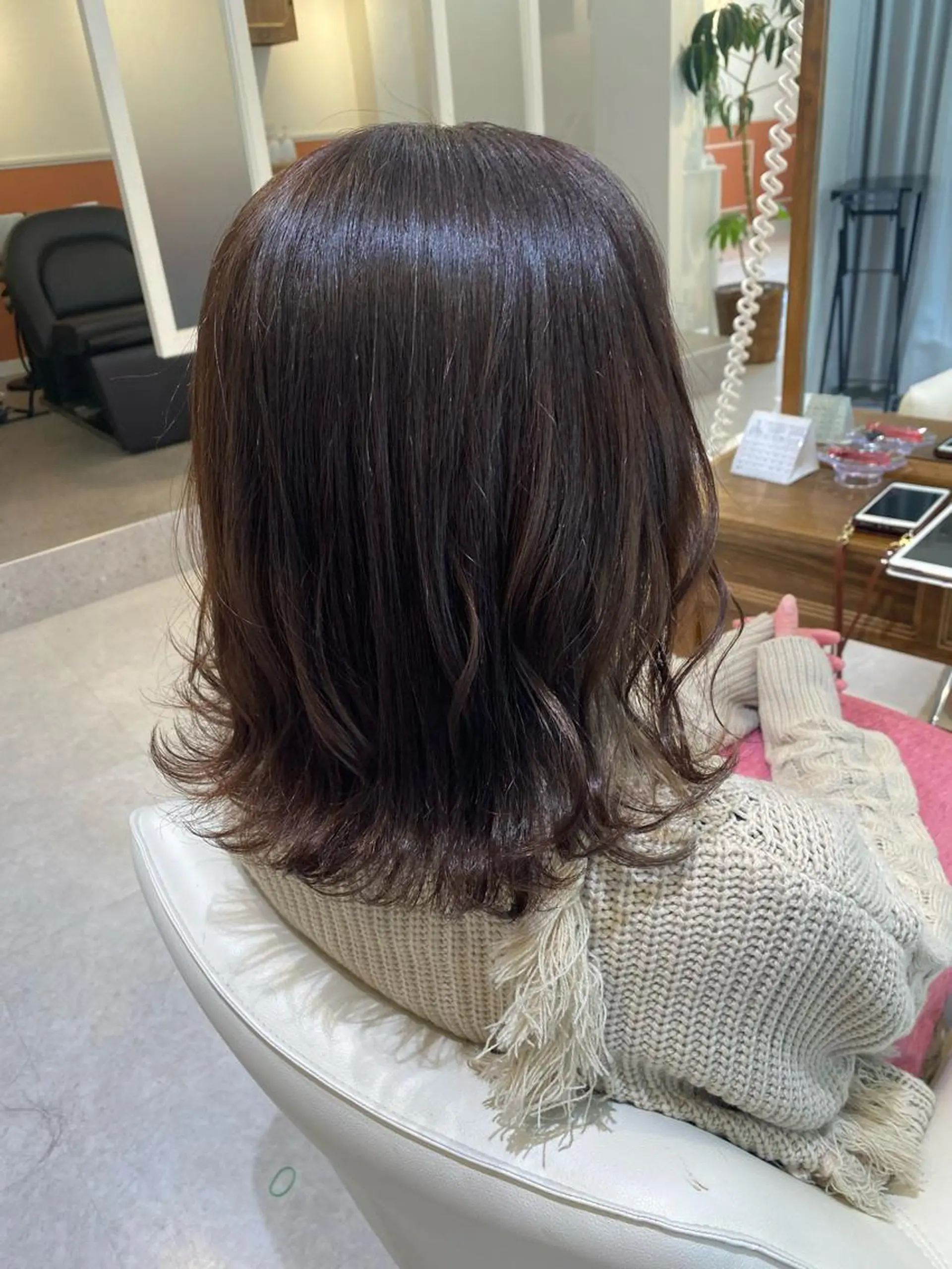 ミディアム カラー カット ヘアカラー 梛木 唯のヘアスタイル