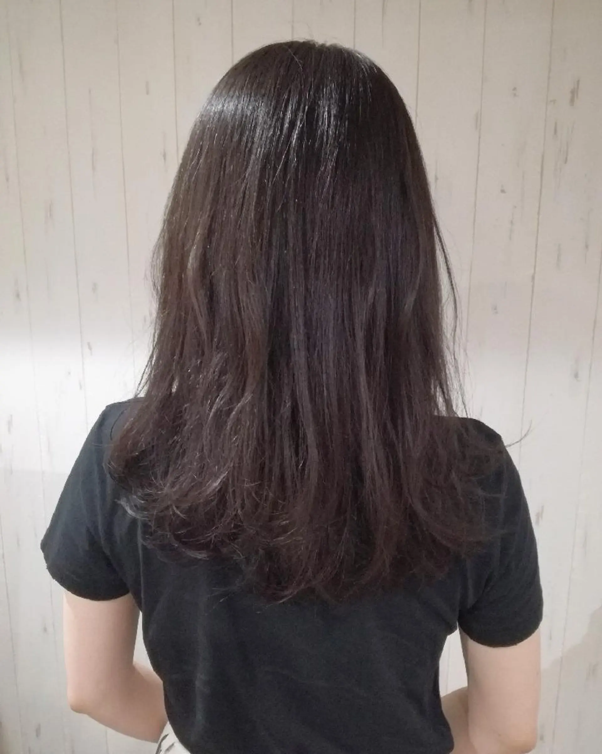 セミロング カラー 透明感カラー 西川 敏夫のヘアスタイル