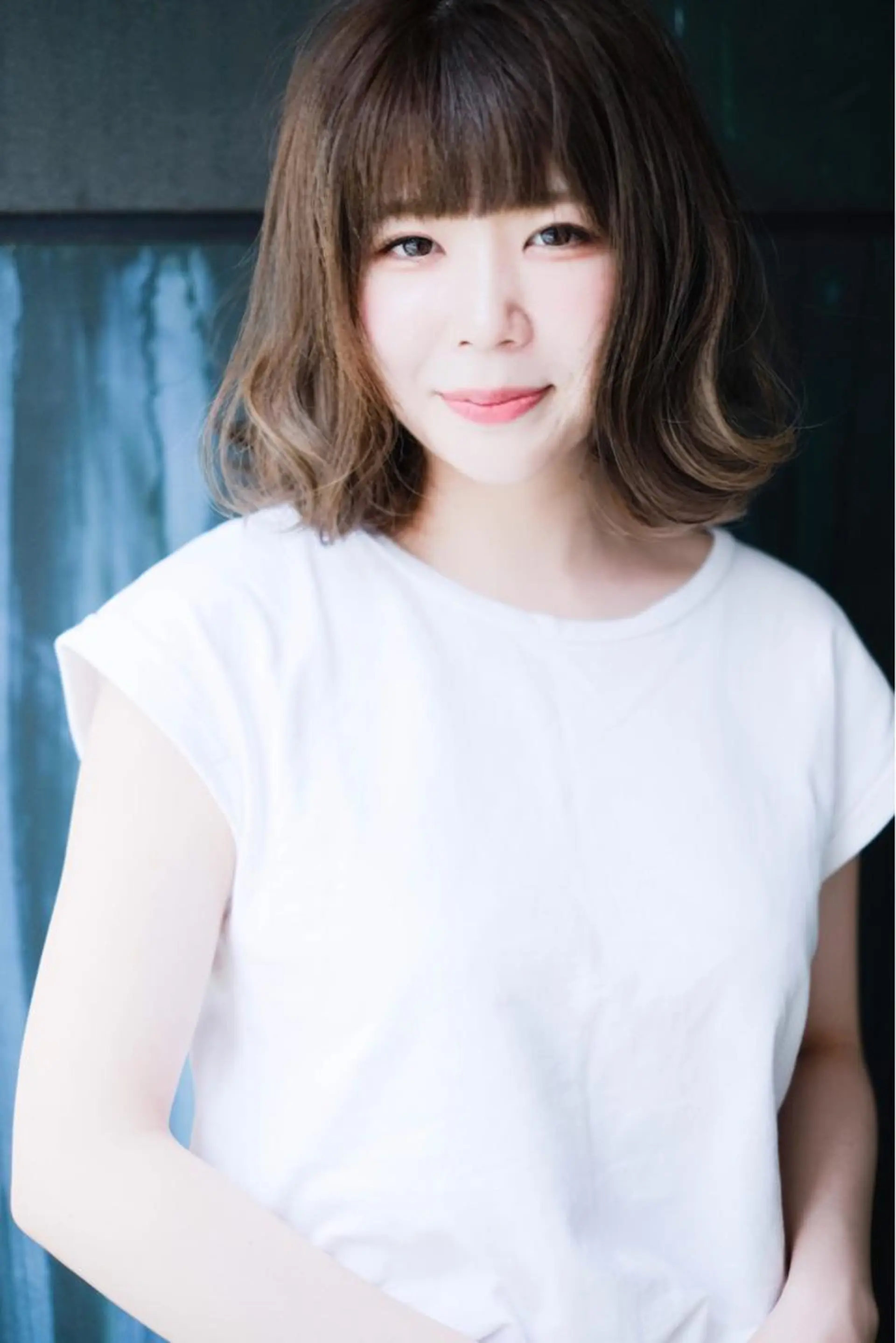 ミディアム 能登谷 きよのヘアスタイル