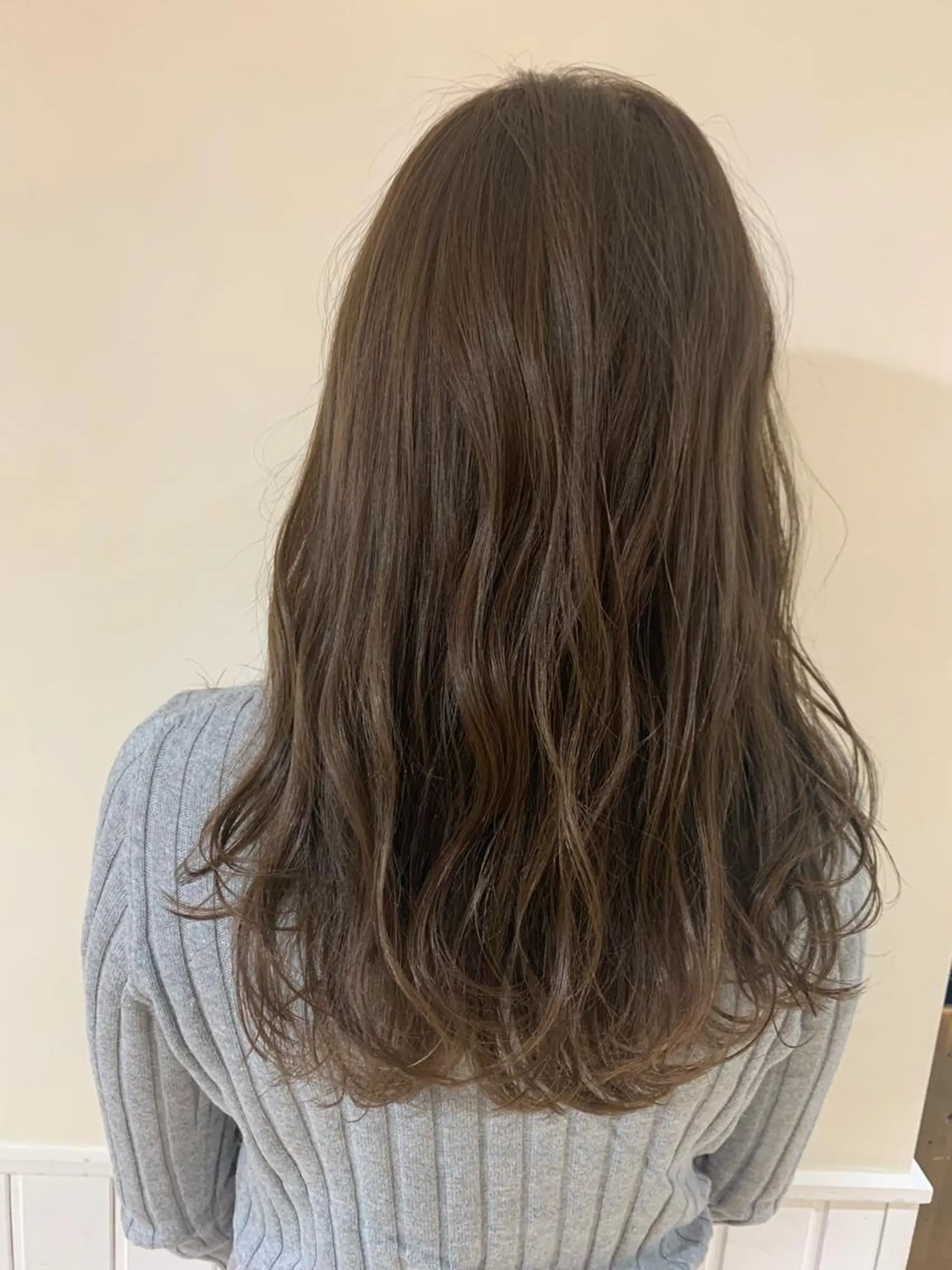 ロング カラー ベージュカラー ミルクティーベージュ ヘアカラー 🌿椿 夢来🌿のヘアスタイル