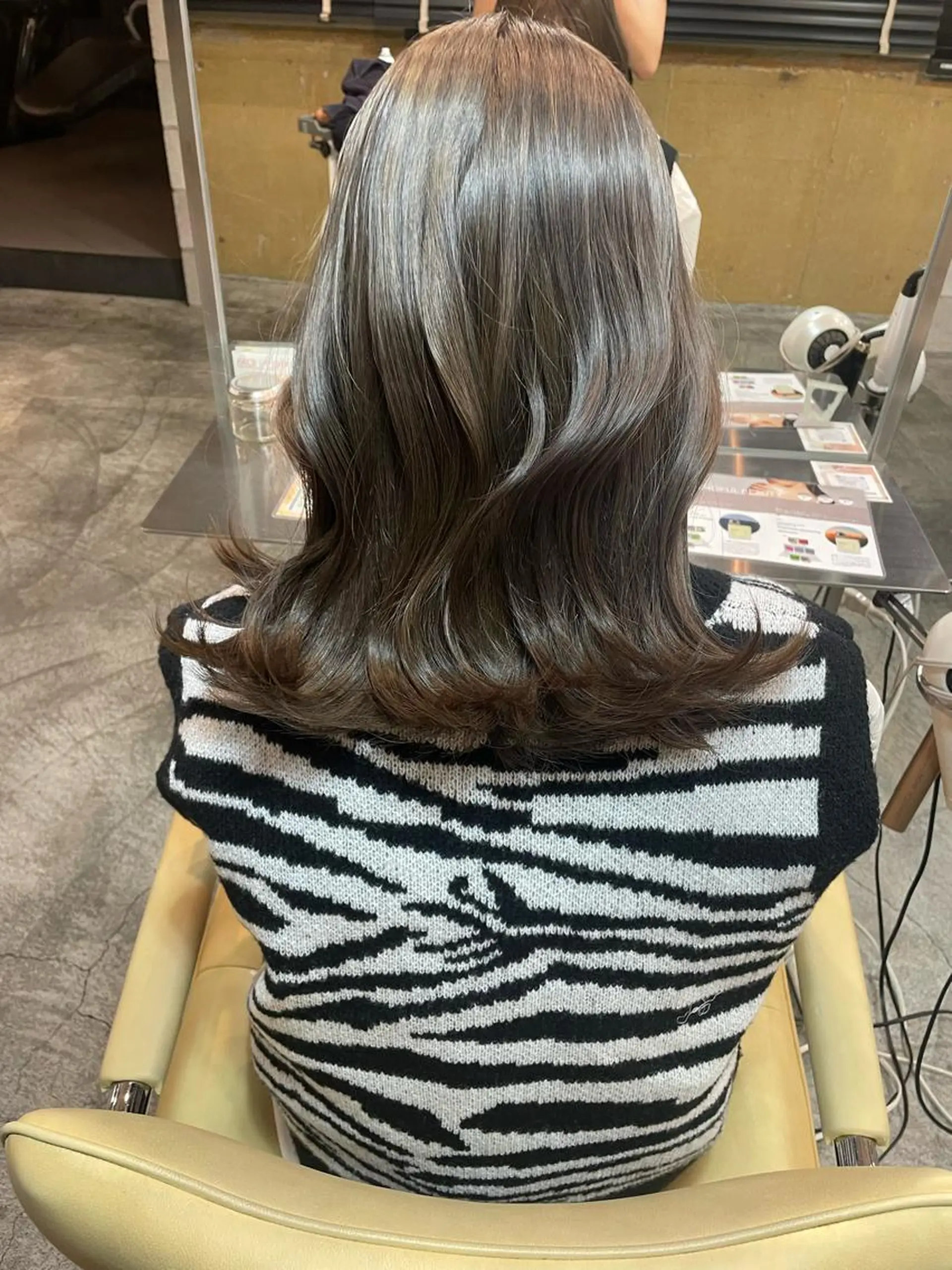 ミディアム カラー 海外レイヤー /NAGISAのヘアスタイル