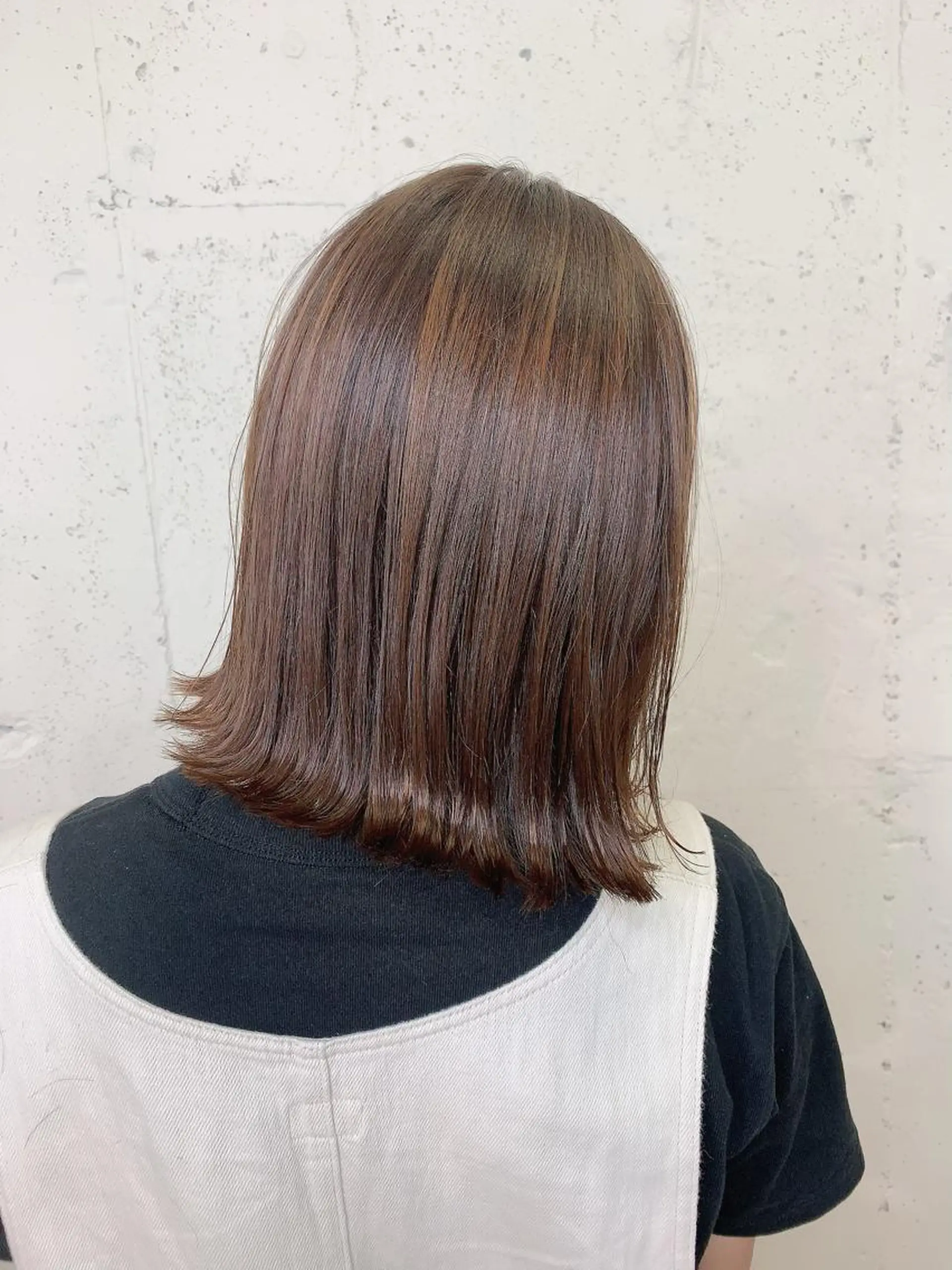 ミディアム カラー 透明感ハイトーン🦄 キラ🌈のヘアスタイル