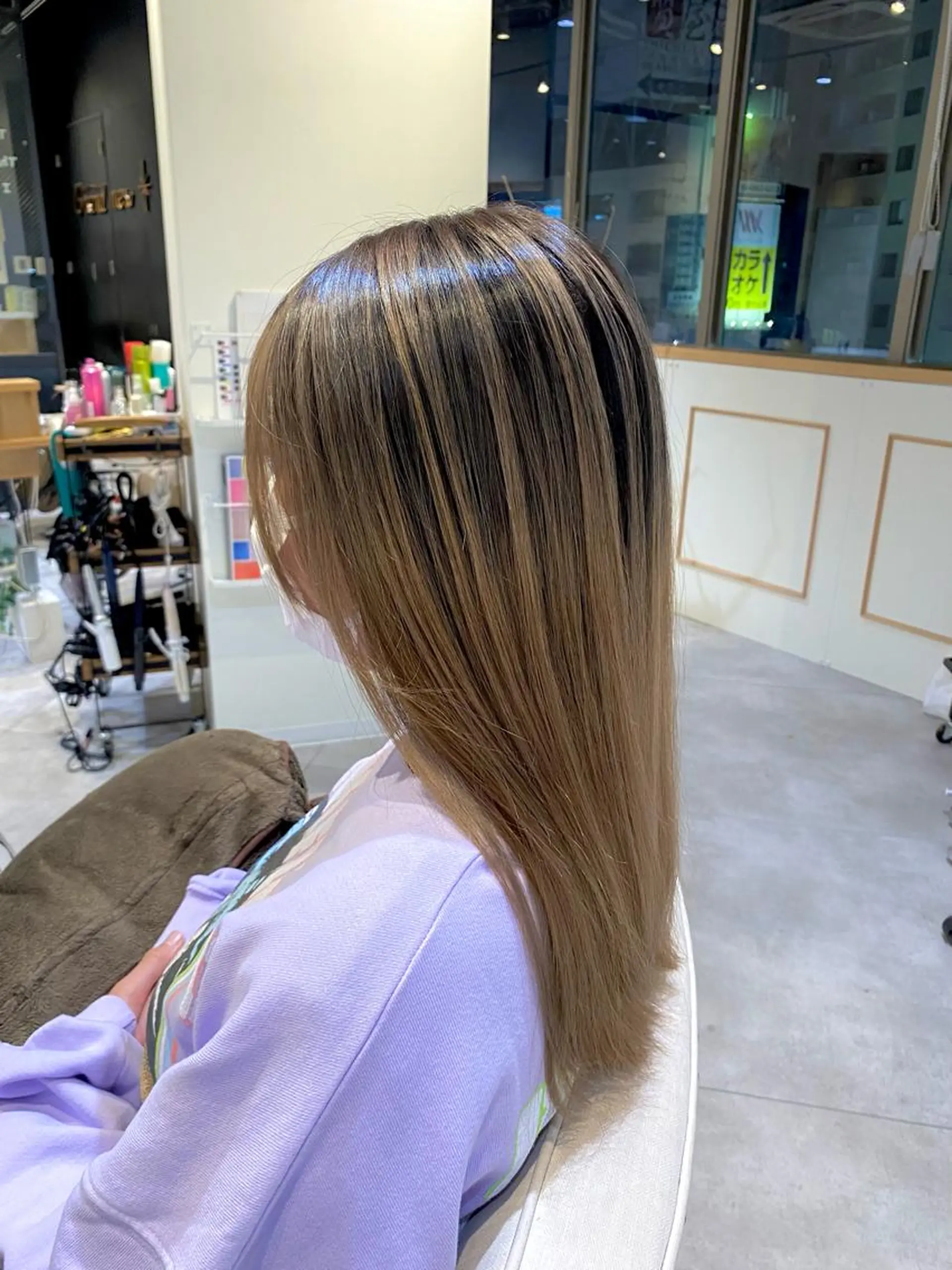 セミロング レイヤーカット 大阪ウルフカット ハッシュカットのヘアスタイル