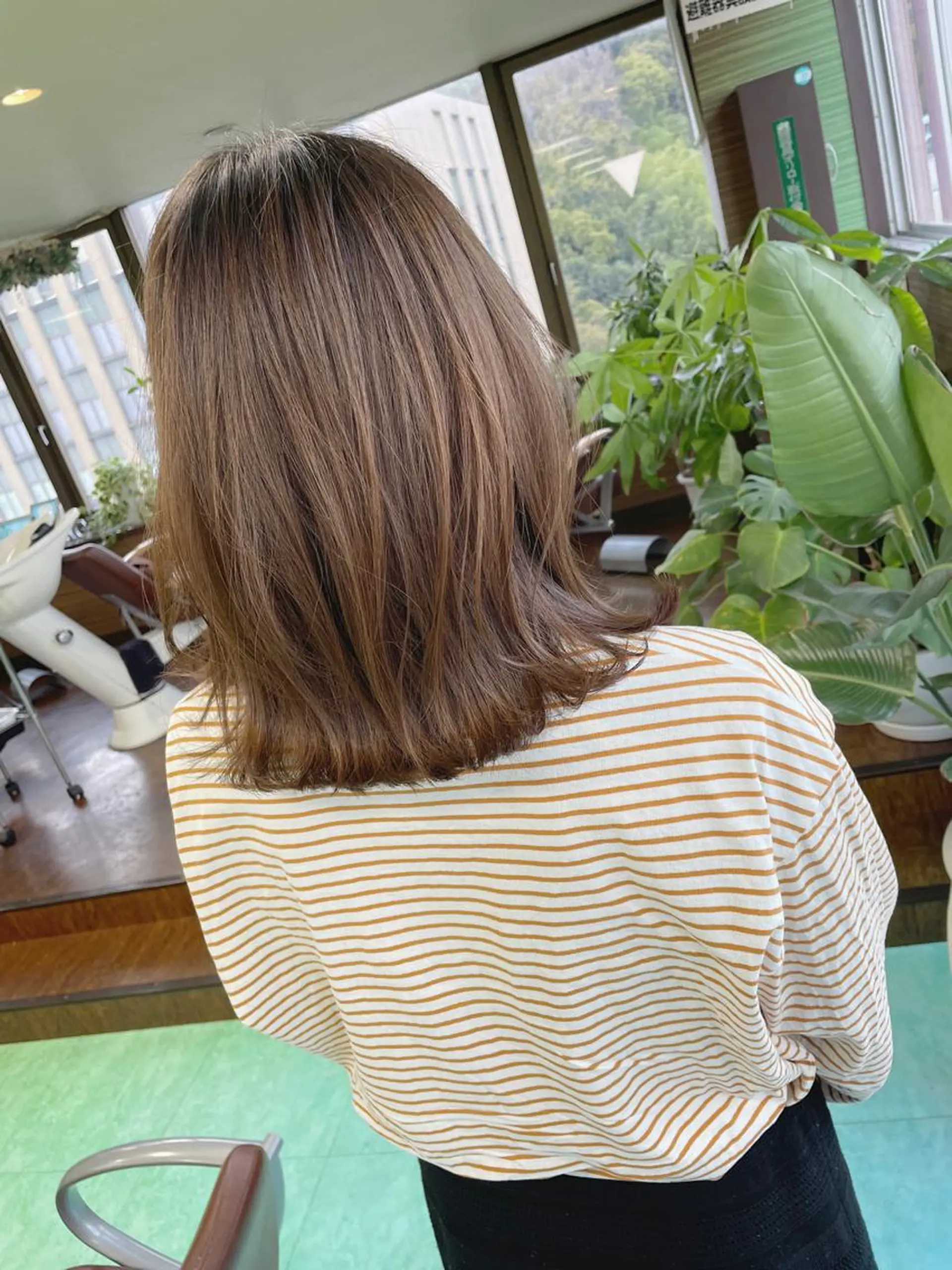 ミディアム 外ハネヘア カット 土居 正季のヘアスタイル