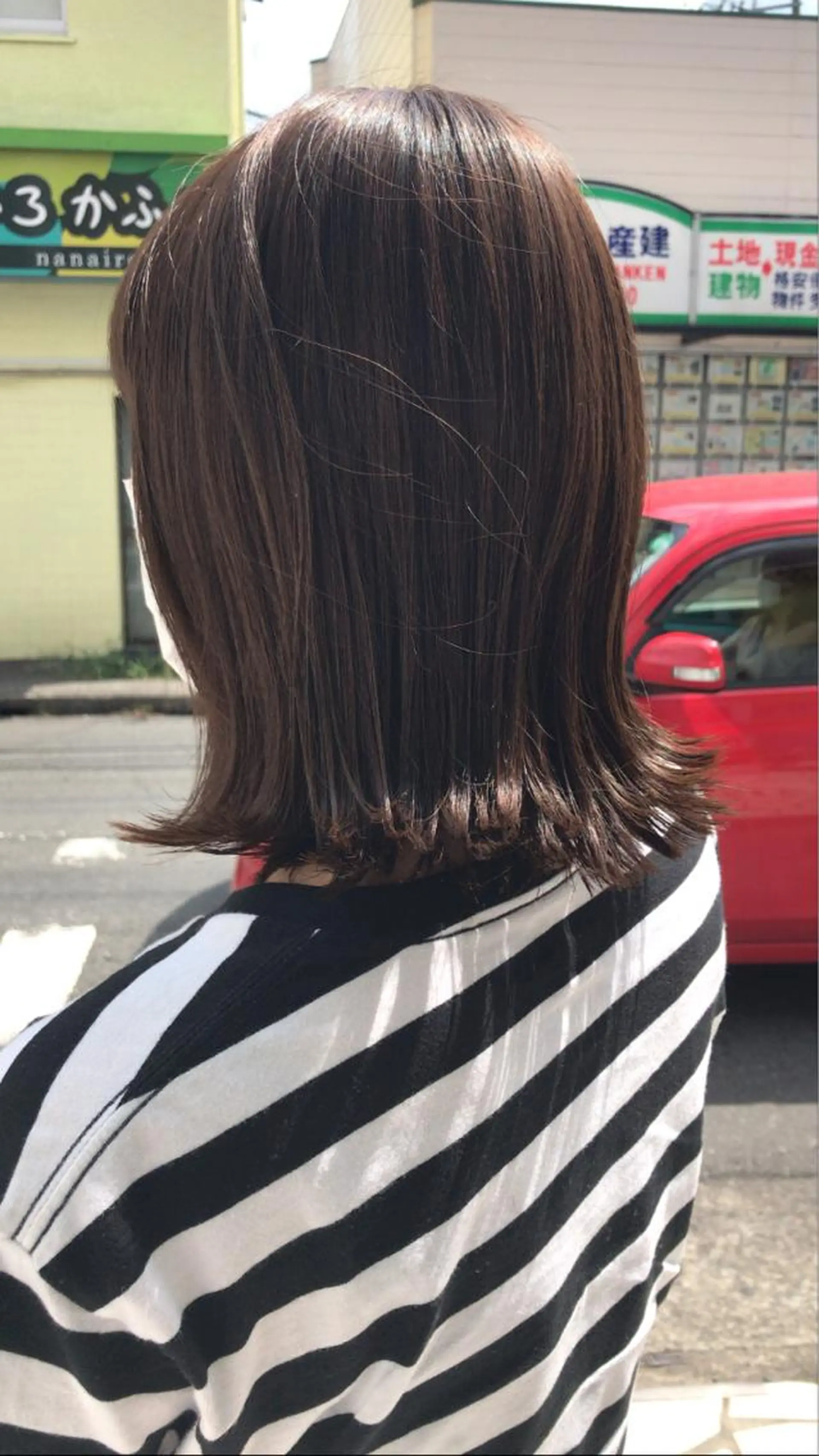 セミロング カット 比嘉 龍佑のヘアスタイル