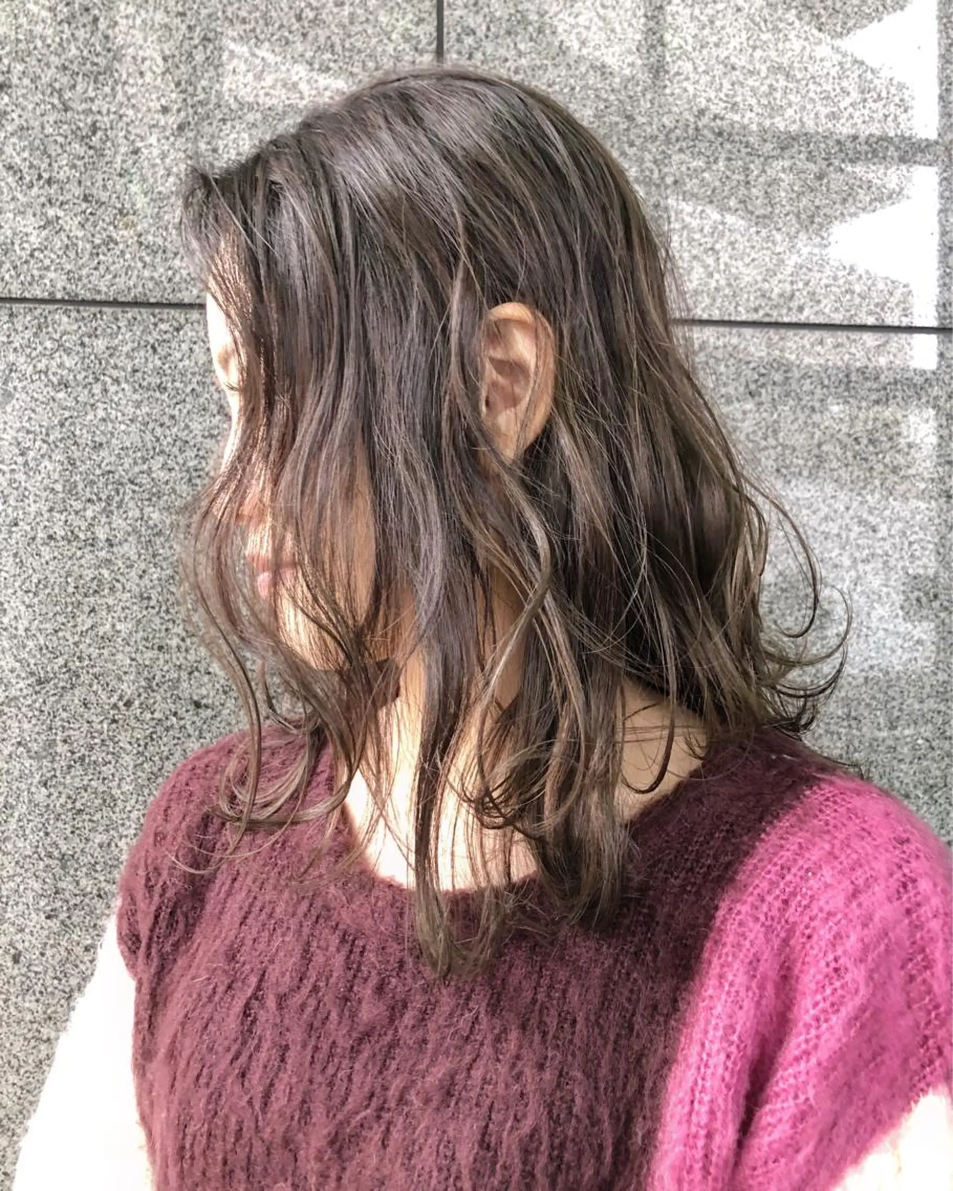 セミロング カラー 透明感カラー グレージュ TAKU 美容師のヘアスタイル