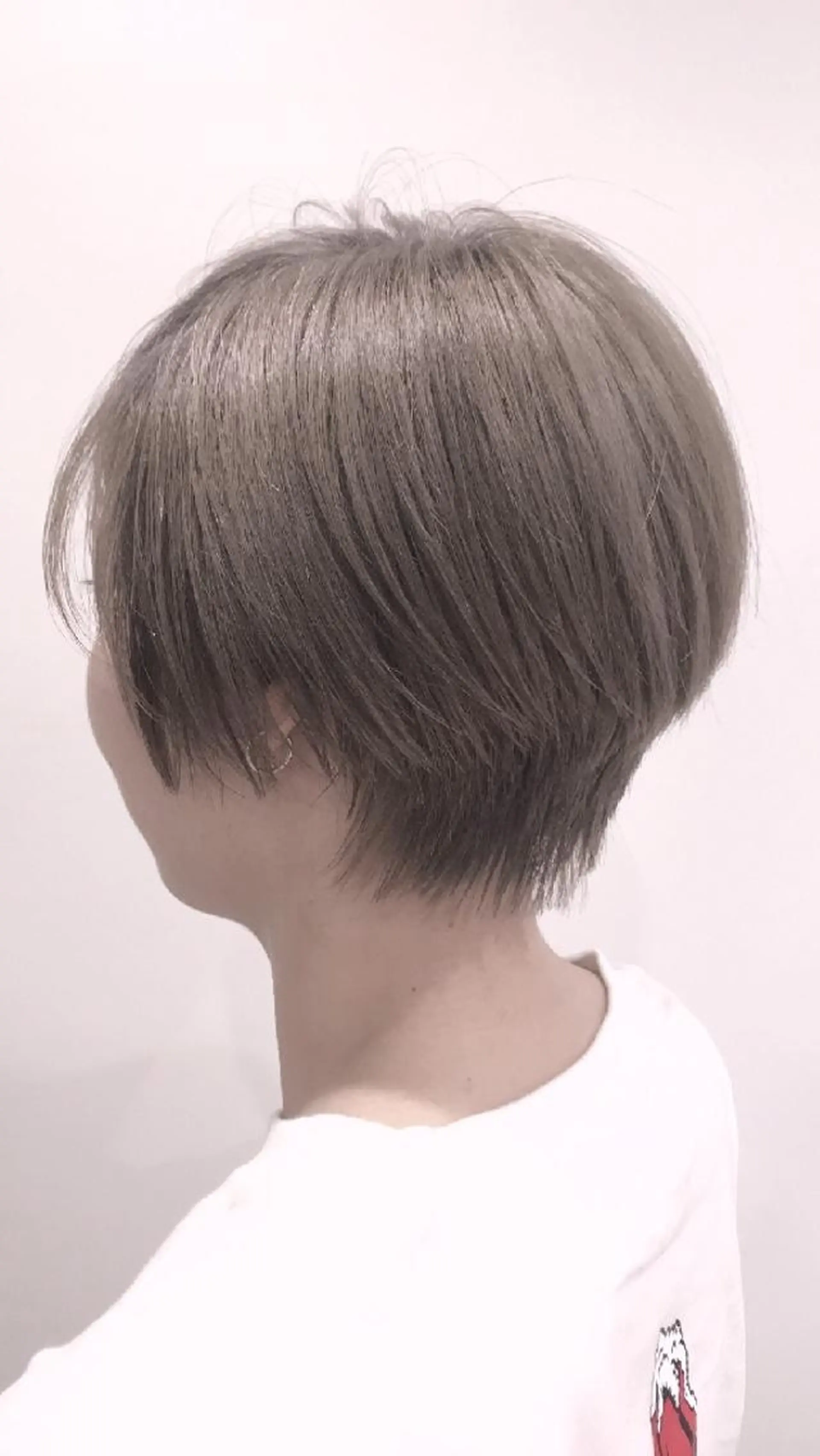ショート カラー salon azure所属・salon azureのヘアスタイル