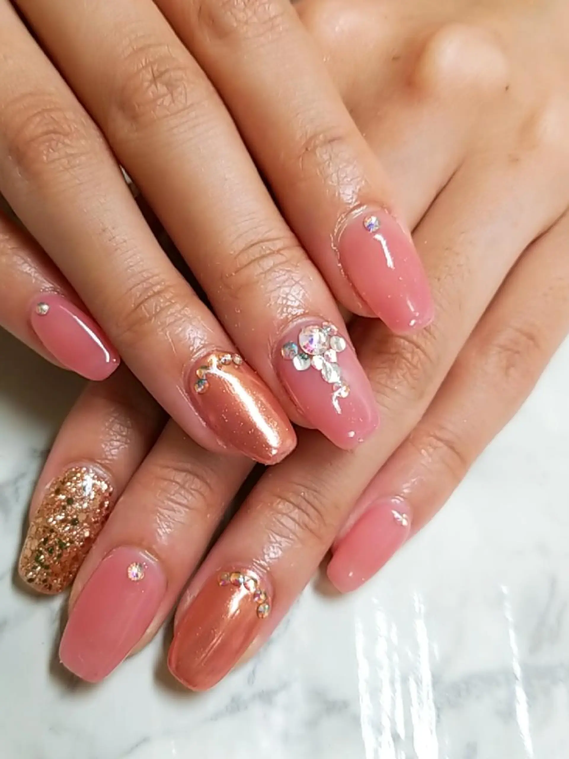 ネイル アートネイル ジェルネイル 持ち込み ニュアンスネイル パラジェル スカルプ指名No.1 河野　雑誌掲載サロンのネイルデザイン