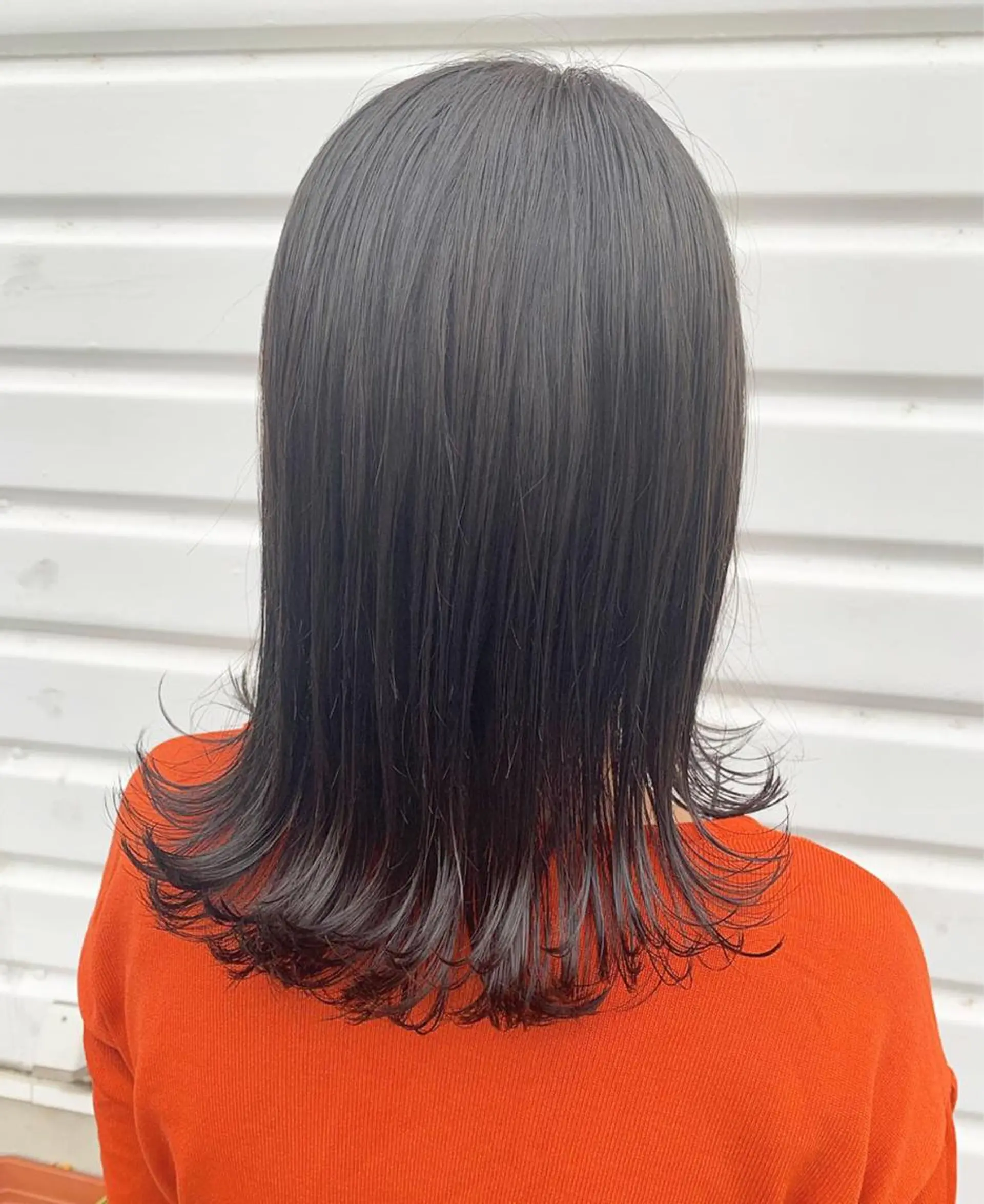 セミロング ヘアカラー 袴田 伊代のヘアスタイル