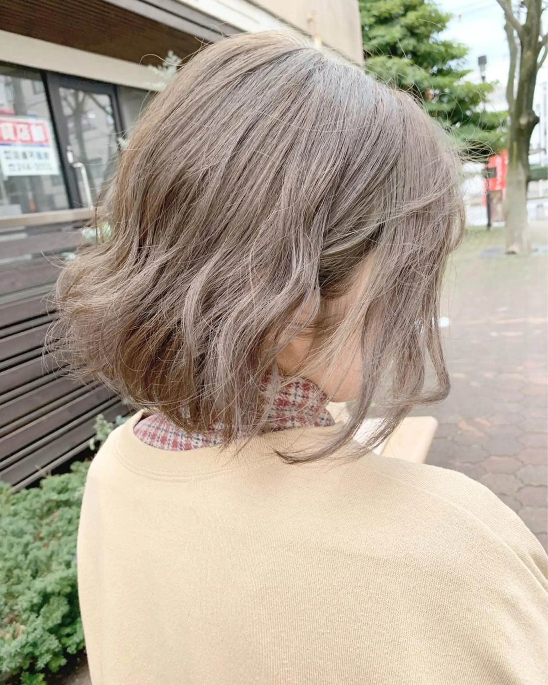 ショート カラー カット ヘアカラー トリートメント 艶髪・酸性ストレート フリツのヘアスタイル