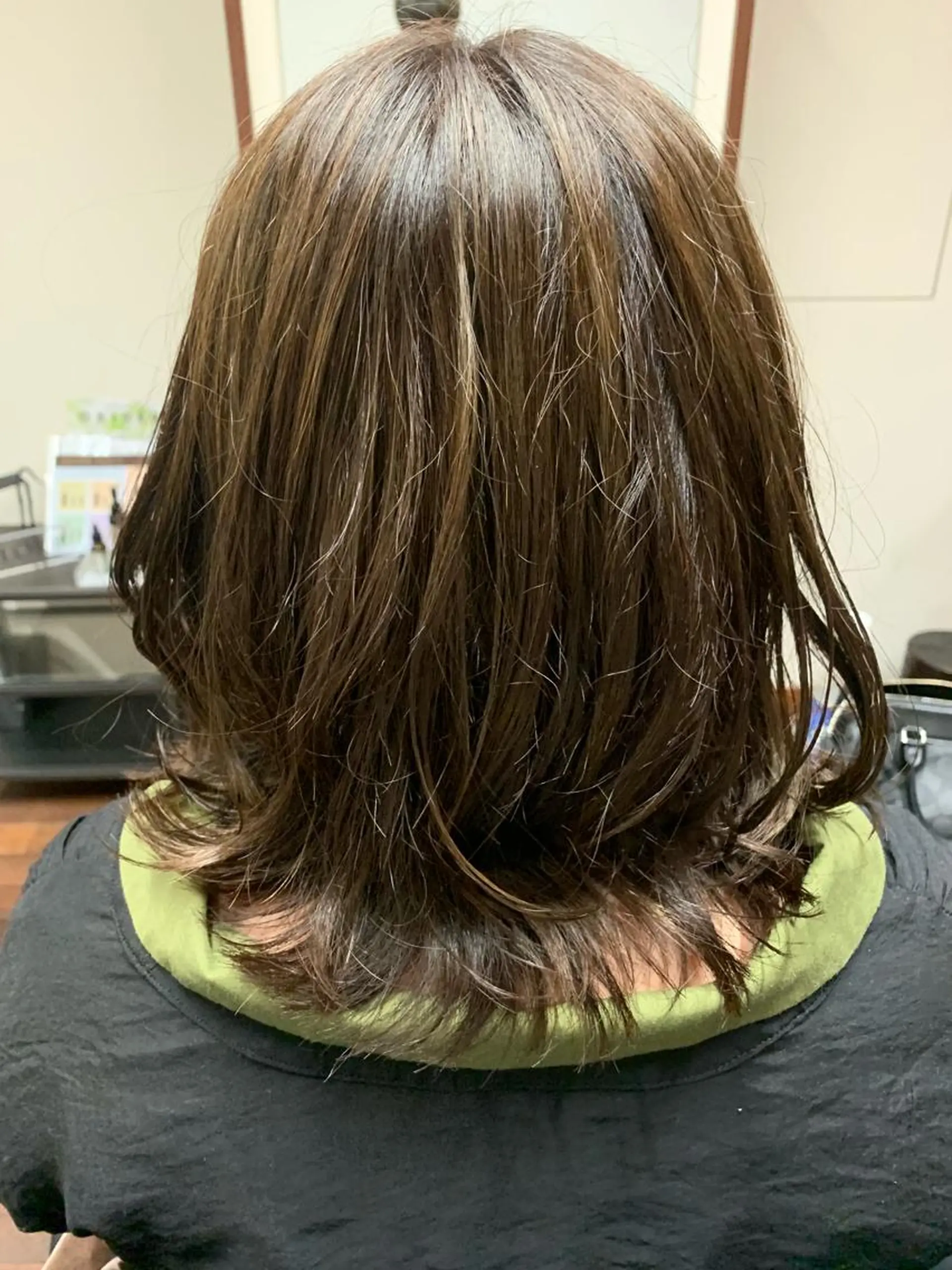 ミディアム カラー 向井 優汰のヘアスタイル