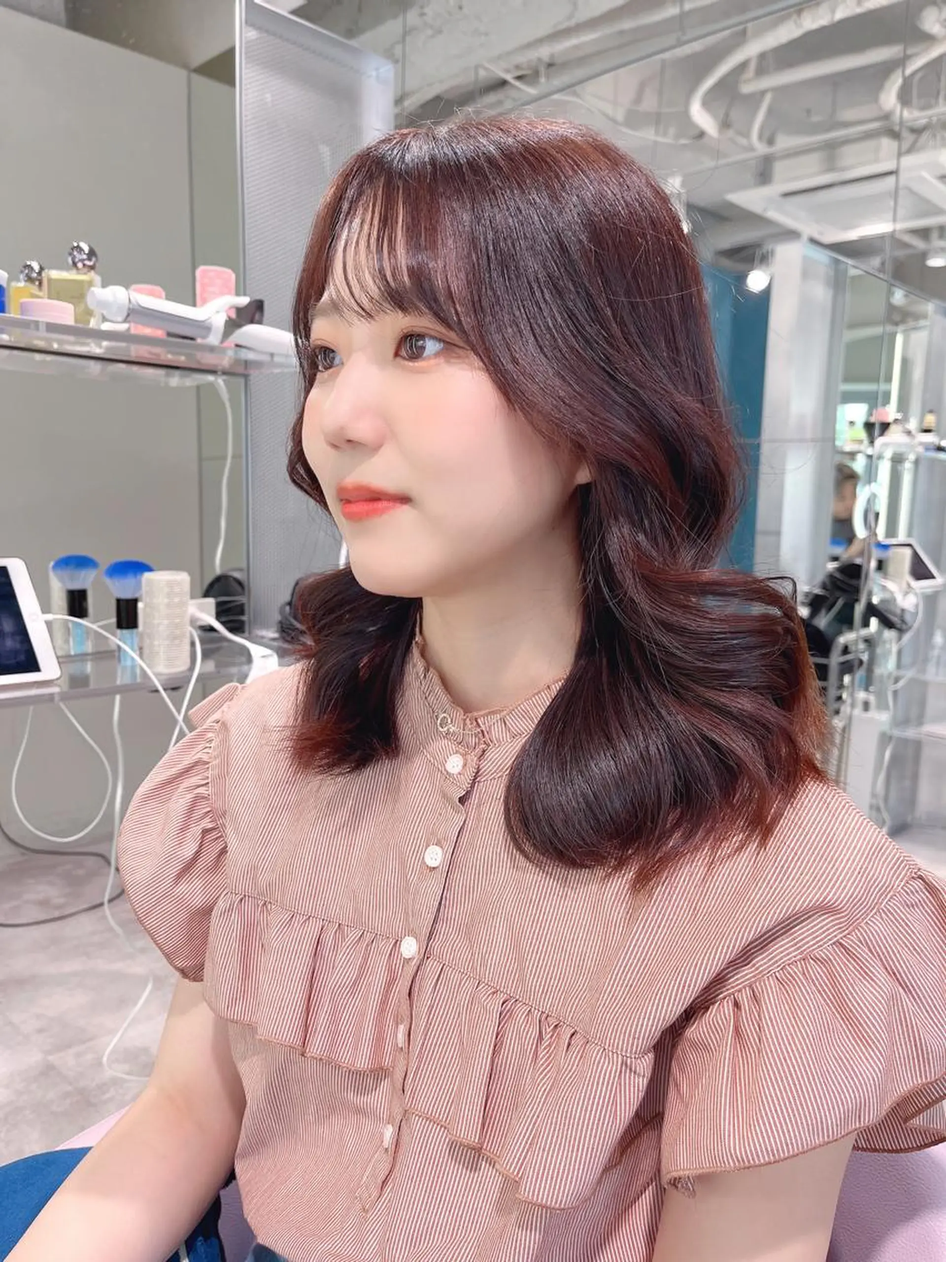 ミディアム カラー ヘアアレンジ レイヤー/髪質改善 /透け感カラー/艶髪のヘアスタイル