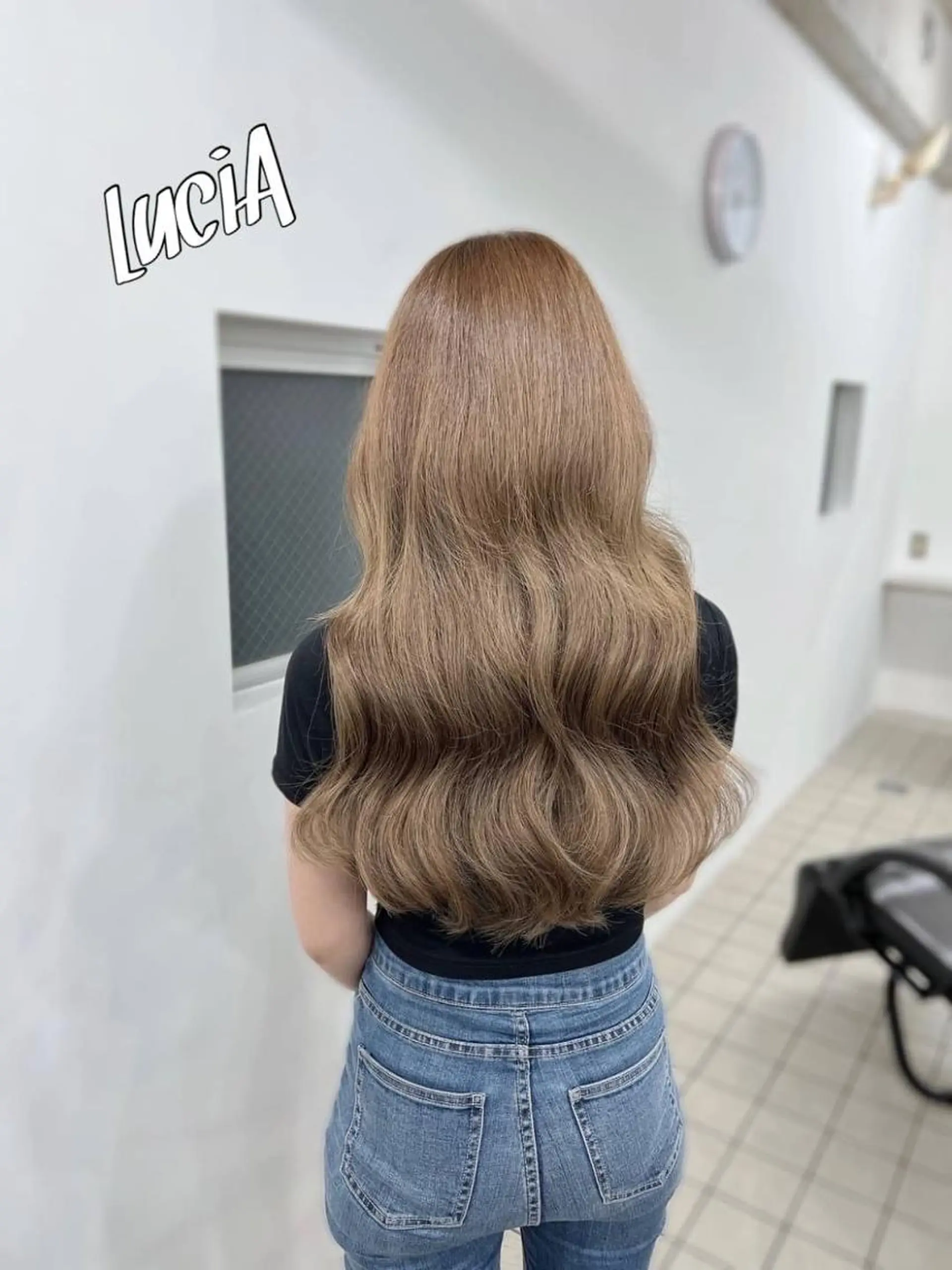 カラー ロング LuciA/エクステ カラーのヘアスタイル