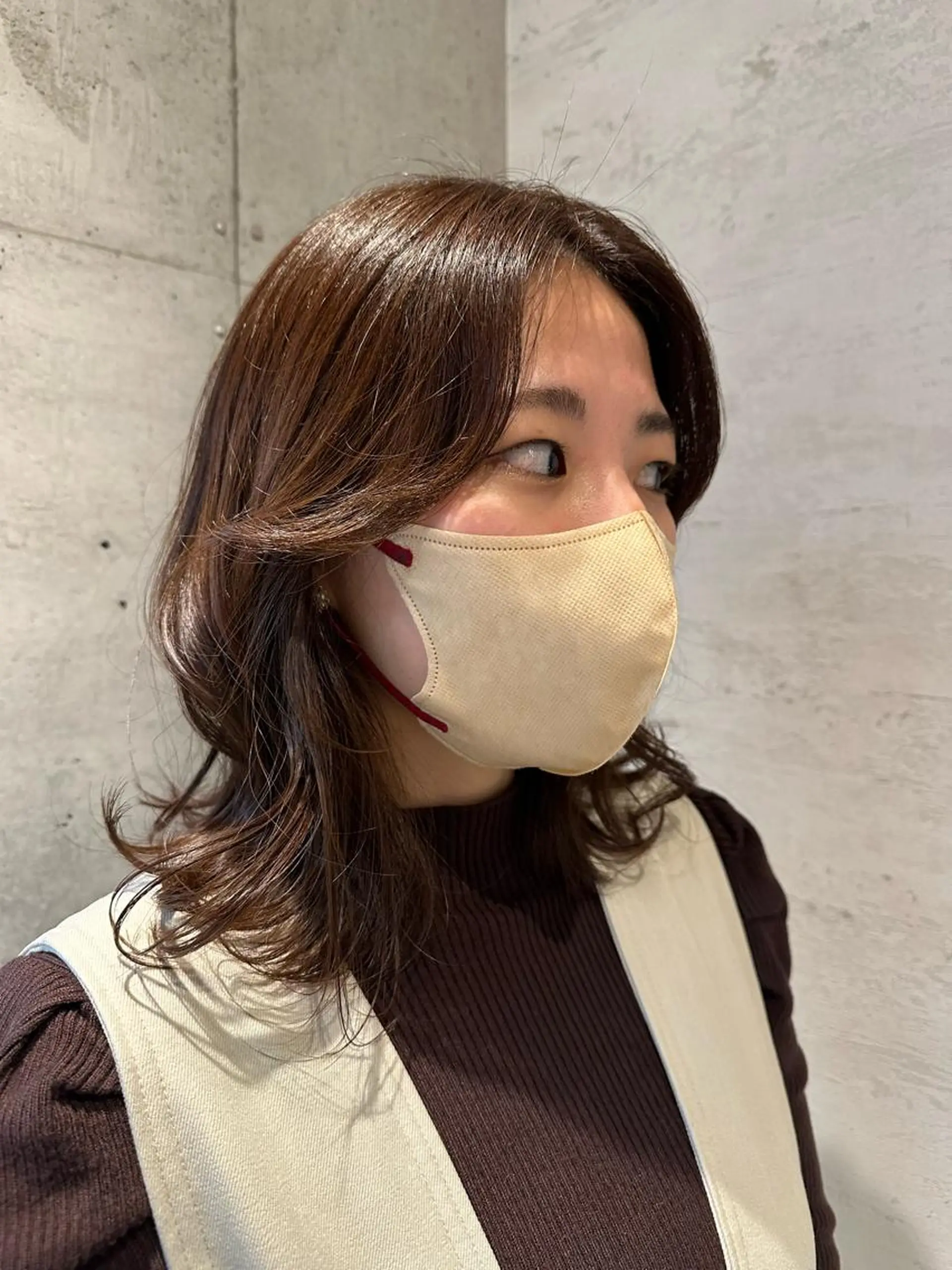 セミロング 女性に人気♪ はやしほのかのヘアスタイル