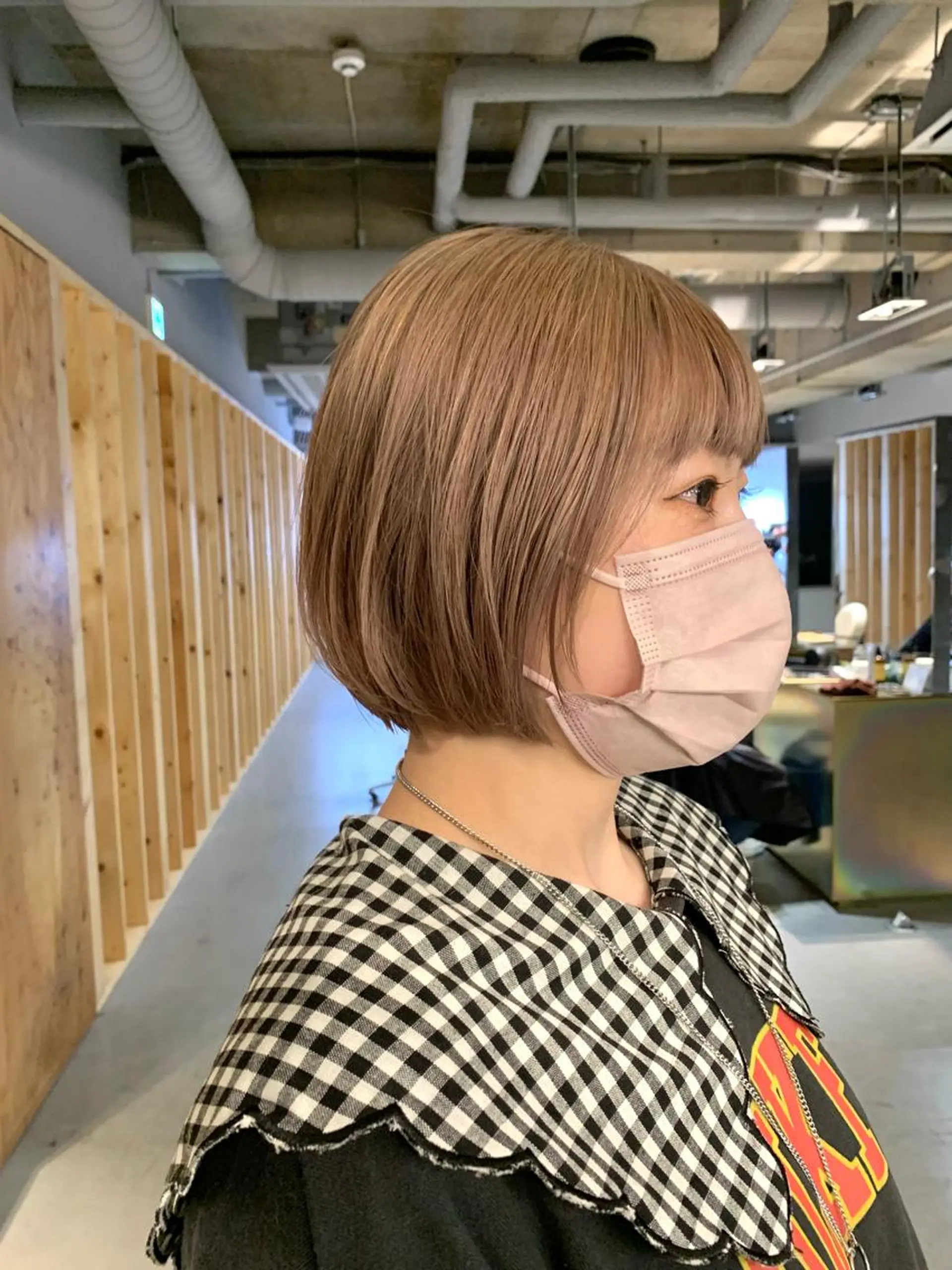 ショート カラー よしだ とおいのヘアスタイル