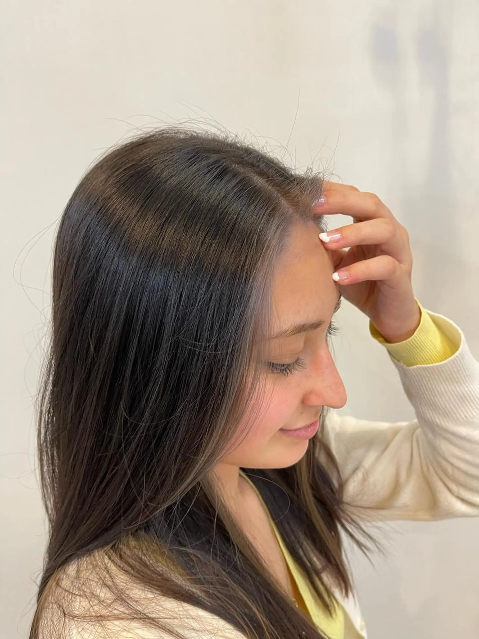 ミディアム ミストバング 市村 香多のヘアスタイル