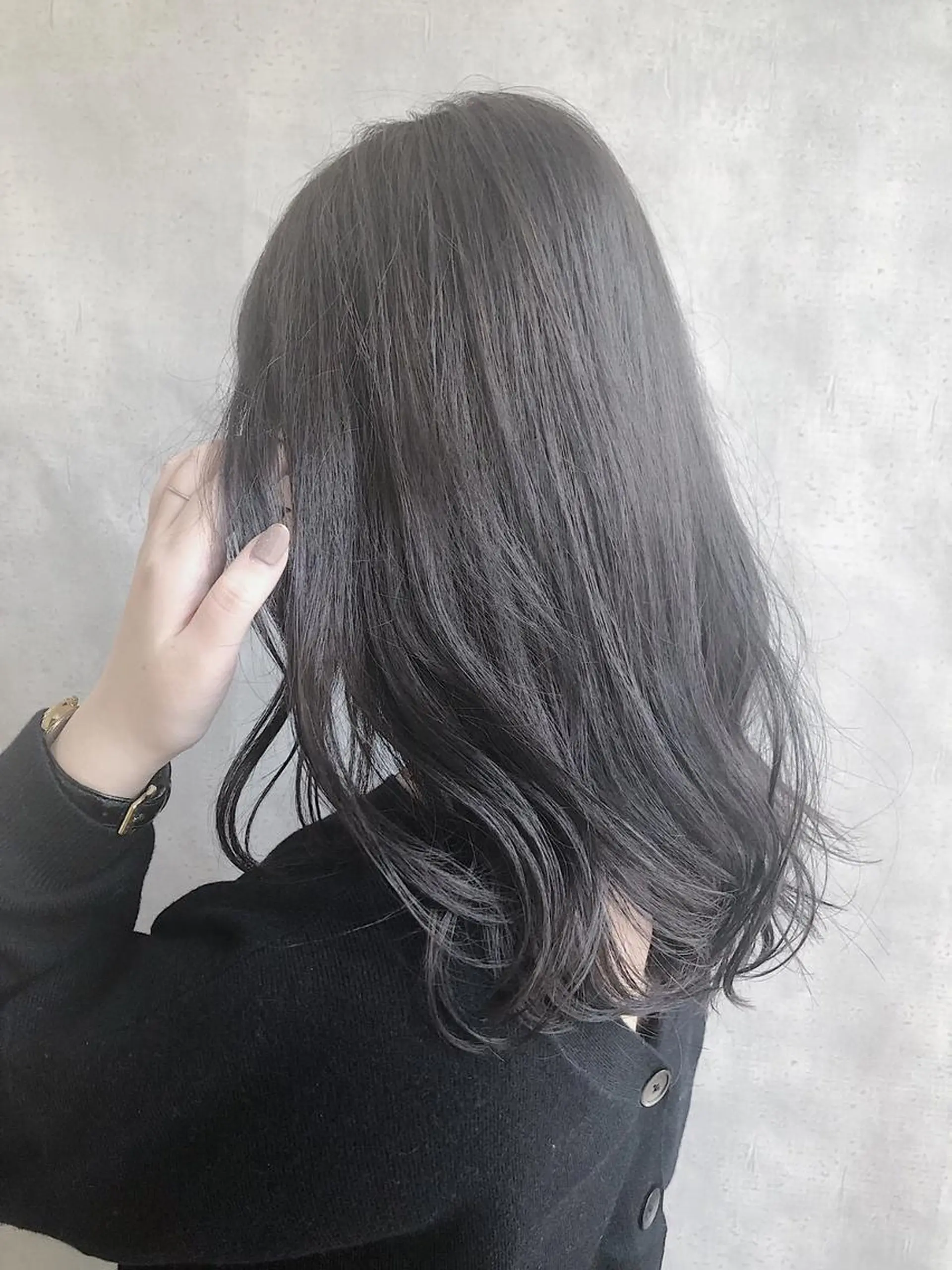 セミロング カラー MOU namba ムウナンバのヘアスタイル