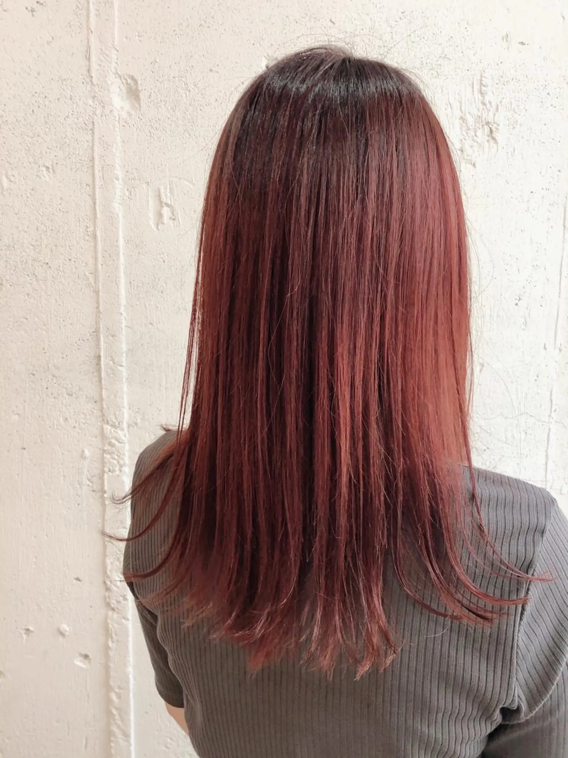 セミロング カラー レッドカラー ふくだ りさ【ciAo!】のヘアスタイル