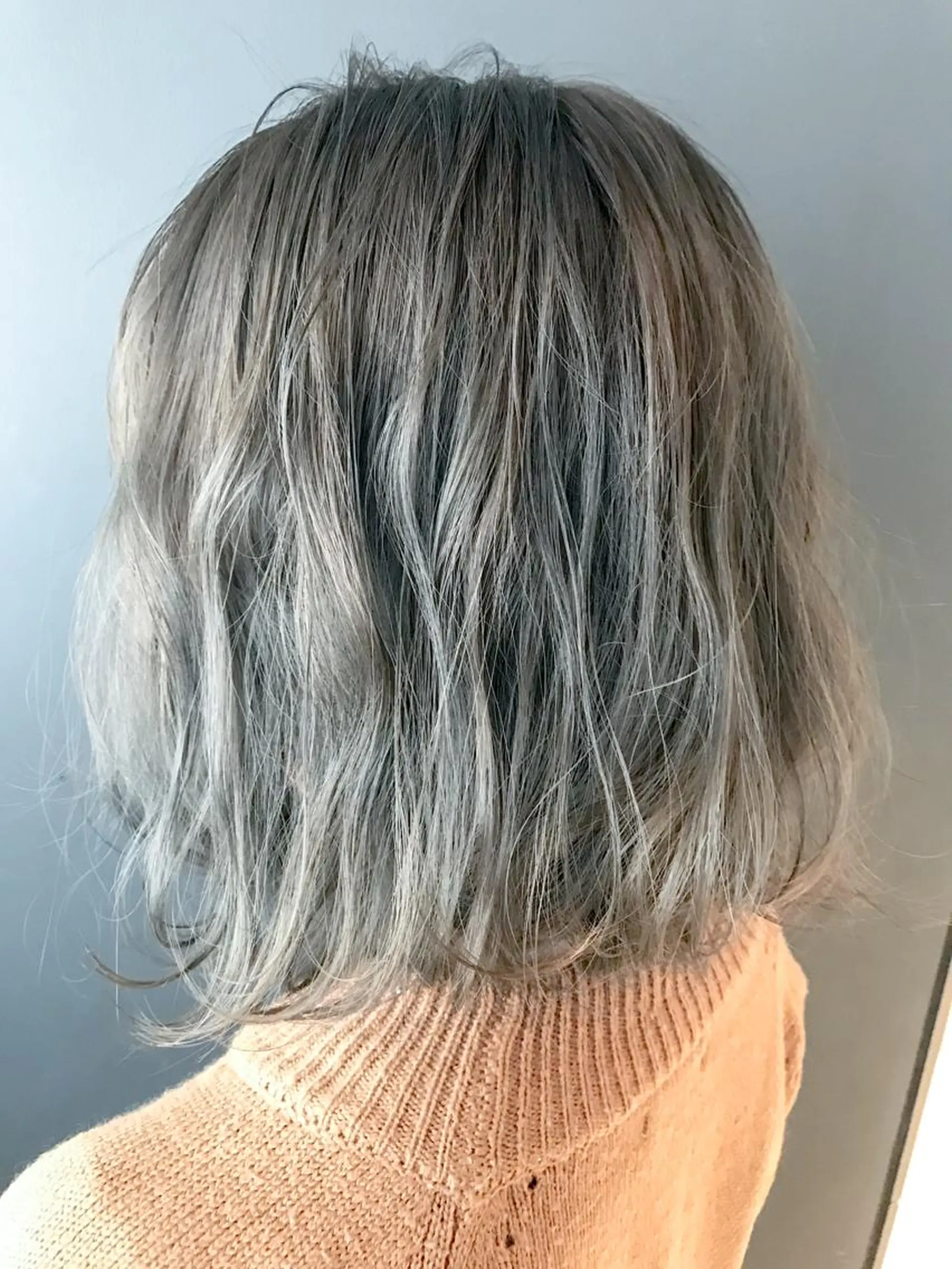 ショート カラー ハイライトカラー ハイライト ヘアカラー BOX mico.のヘアスタイル