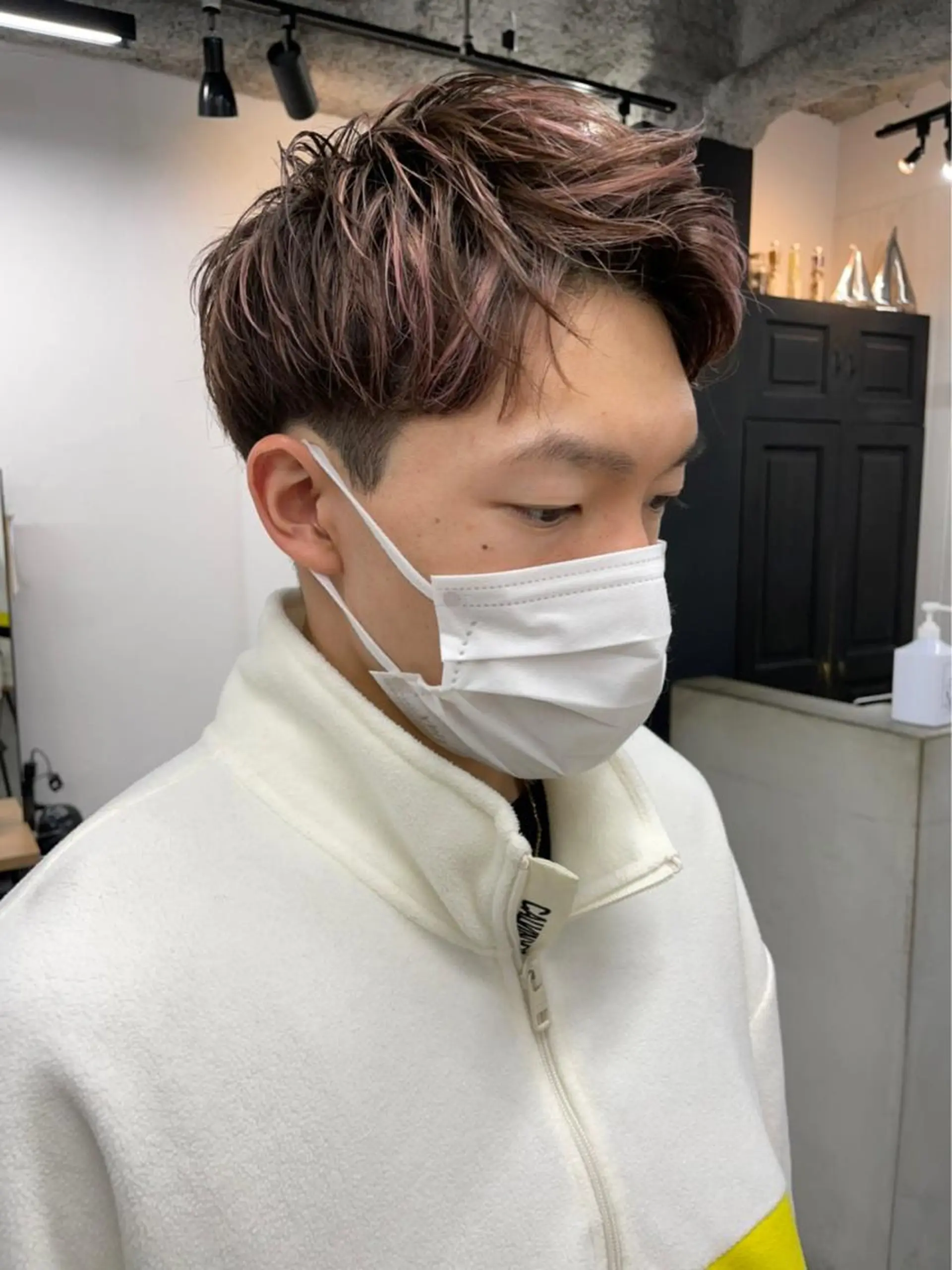 カラー メンズ メンズハイライト ハイライトカラー ヘアカラー 🧸艶々韓国ヘア 🧁mizunaのヘアスタイル