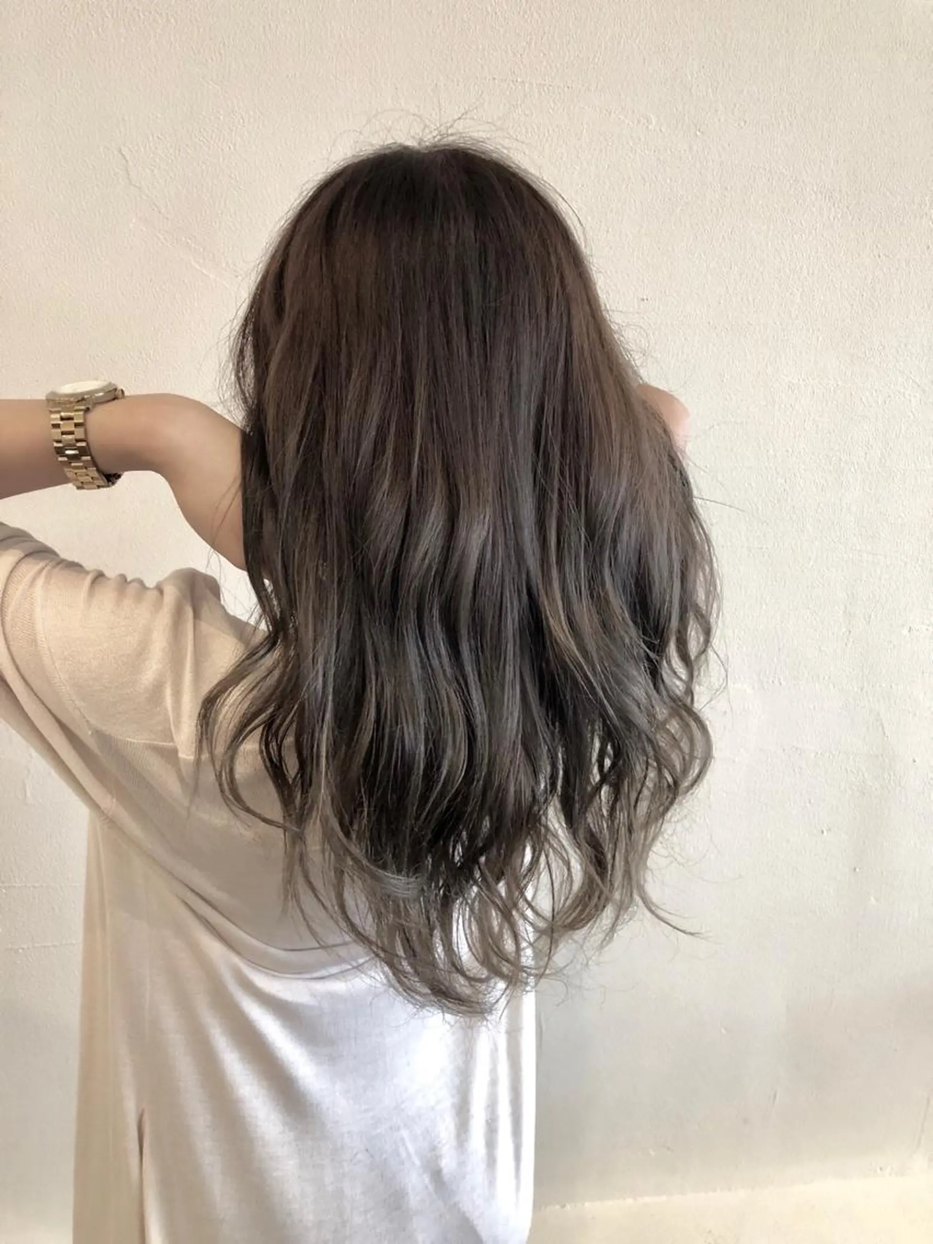 セミロング カラー ヘアカラー 宮下 耕平のヘアスタイル