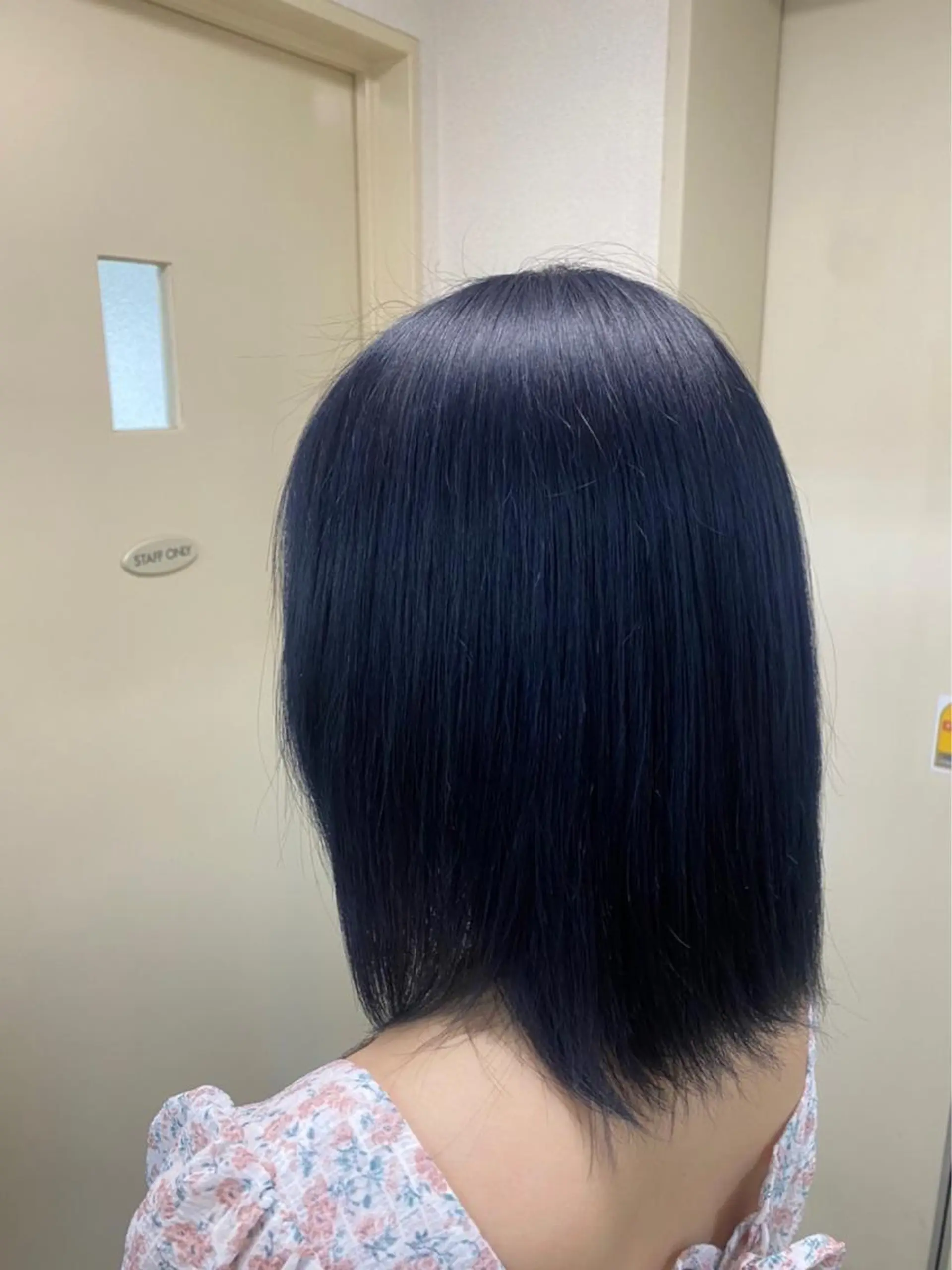 カラー 黒髪 ブルーカラー ブルーブラック masa ディレクターのヘアスタイル