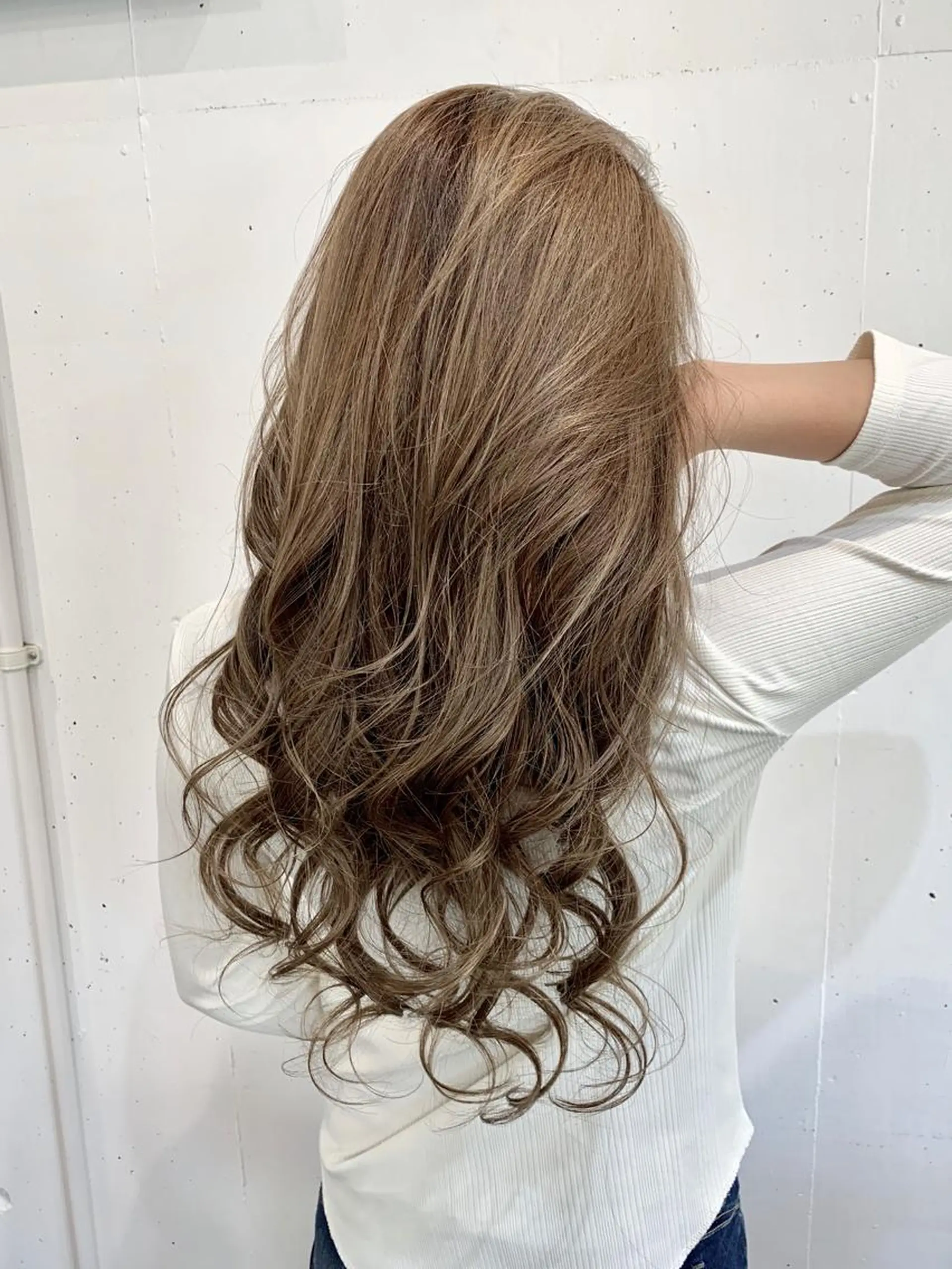 ロング カラー ベージュカラー ミルクティーベージュ Akua【代表】 Kazumaのヘアスタイル