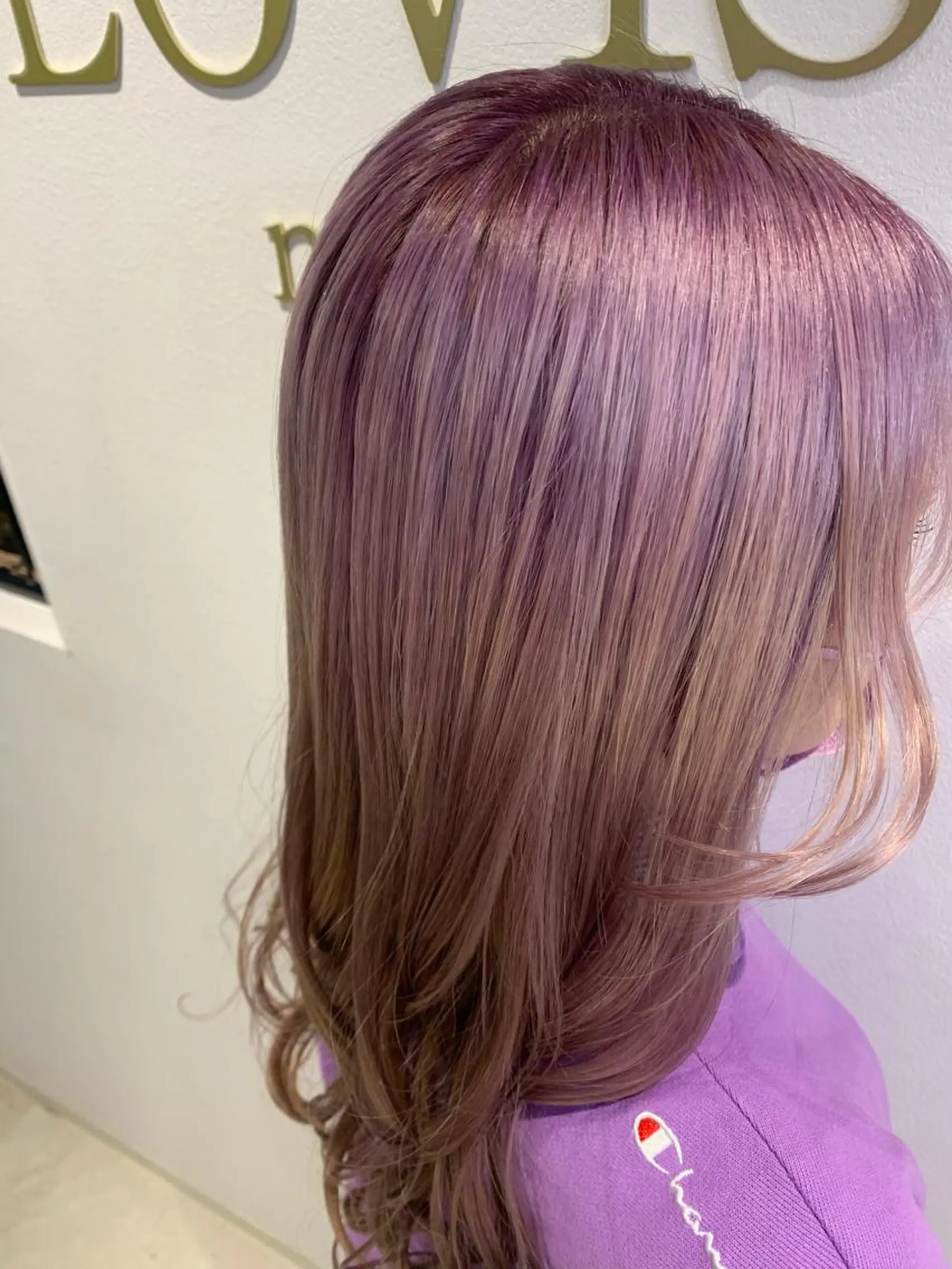 ロング カラー パーマ ヘアアレンジ メンズ キッズ ネイル マツエク・マツパ アイブロウ ピンクカラー カラーマツエク ピンク ヘアカラー トリートメント 🤍韓国風レイヤー/ 艶髪🤍鳥越美羽のヘアスタイル