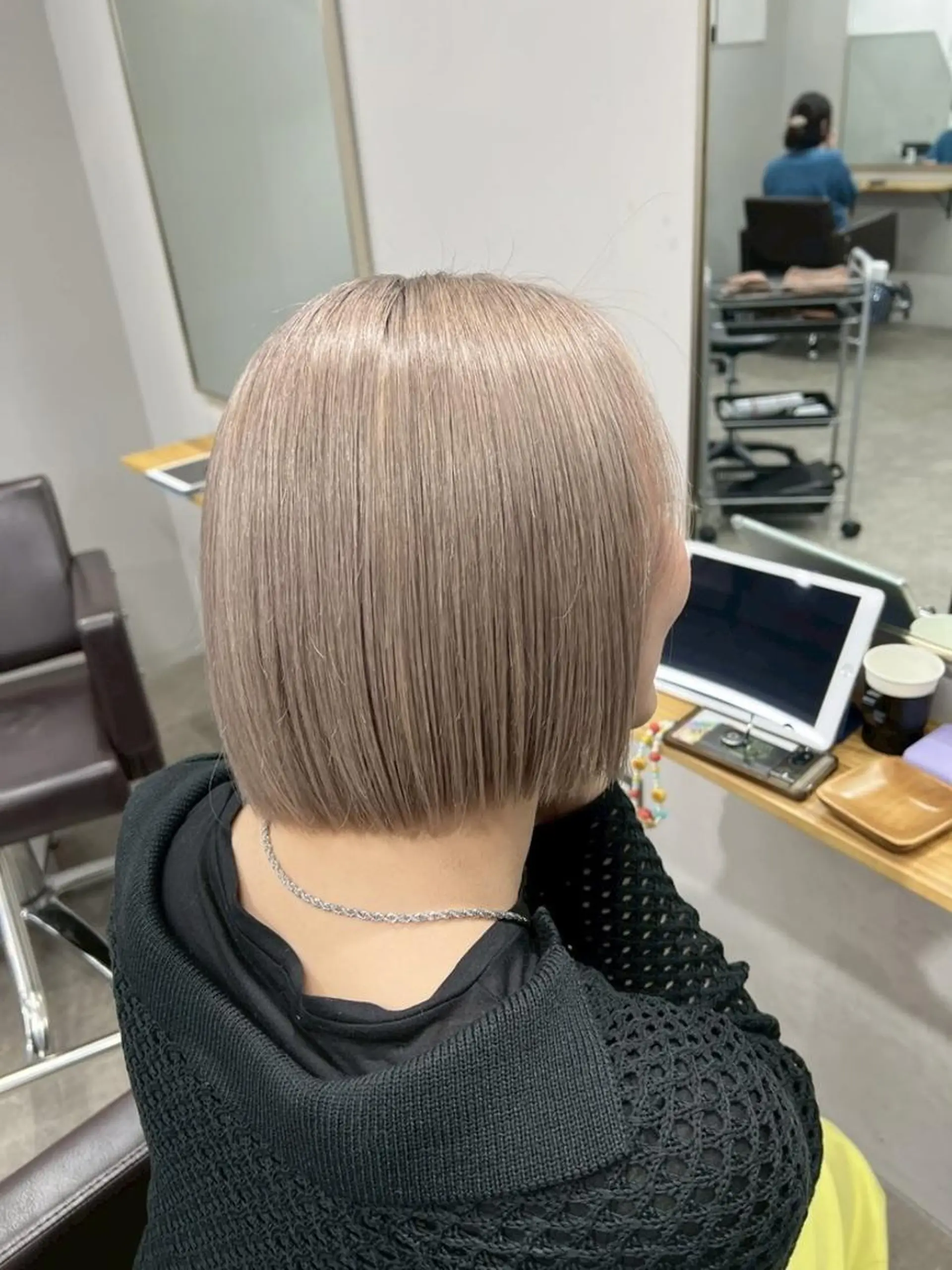 カラー ショート ブリーチ ダブルカラー ✨【公式】 juhl.横浜✨のヘアスタイル