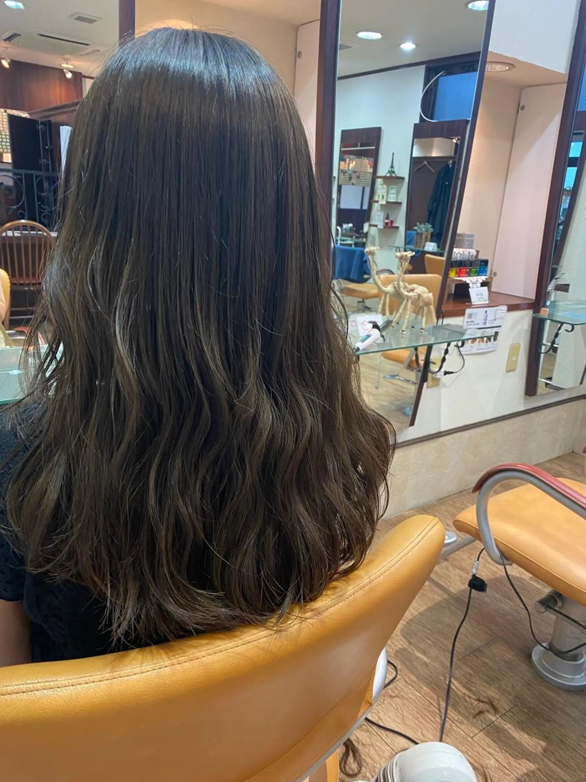 ロング カラー ブラウンカラー オリーブブラウン SUPREME HAIR 船橋店所属・サプリームヘア 飯田みち瑠のヘアスタイル