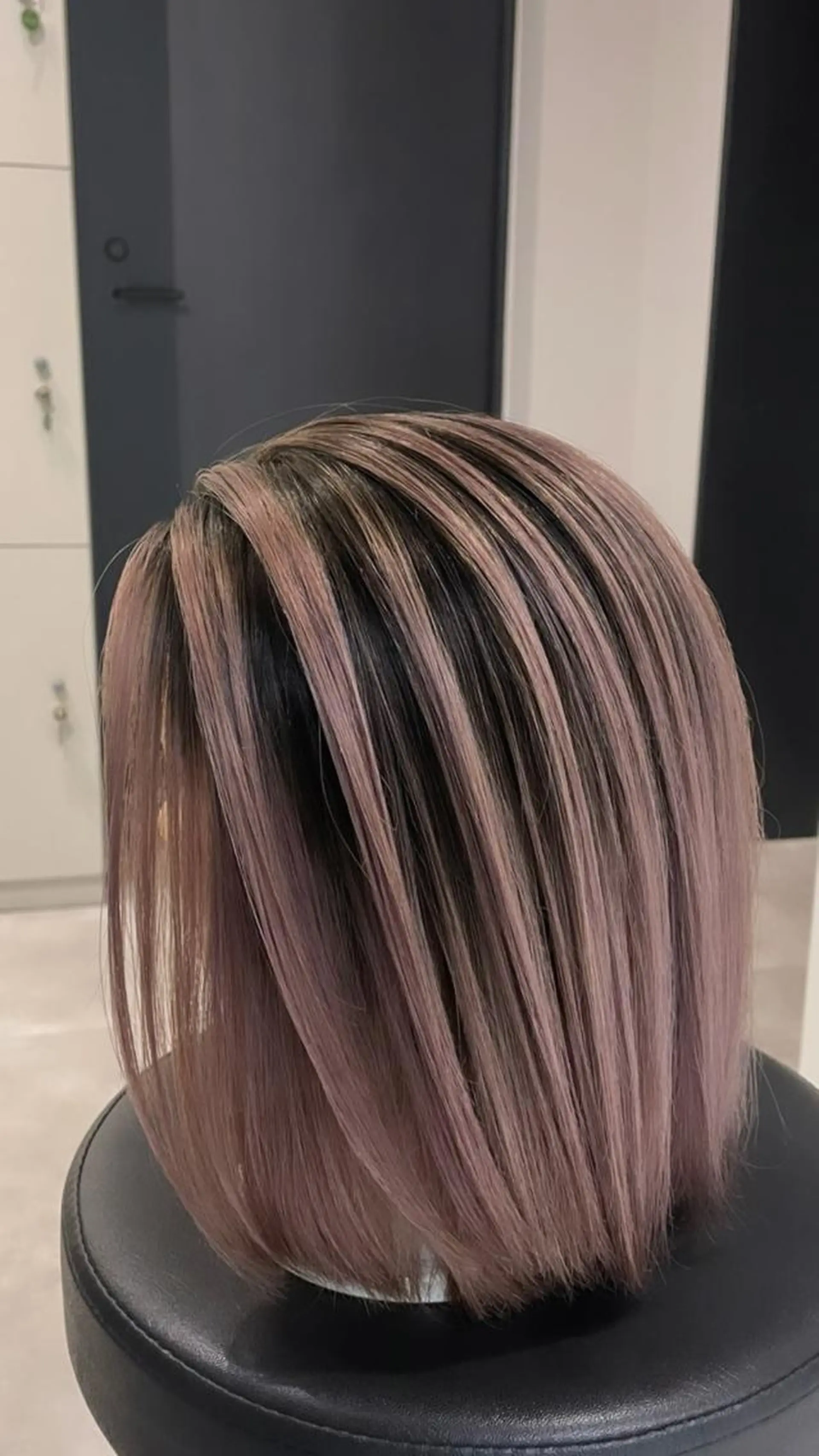 ミディアム カラー バレイヤージュ レイヤーカット ブリーチ👩‍🦳/ ‪✂︎MANAMIのヘアスタイル