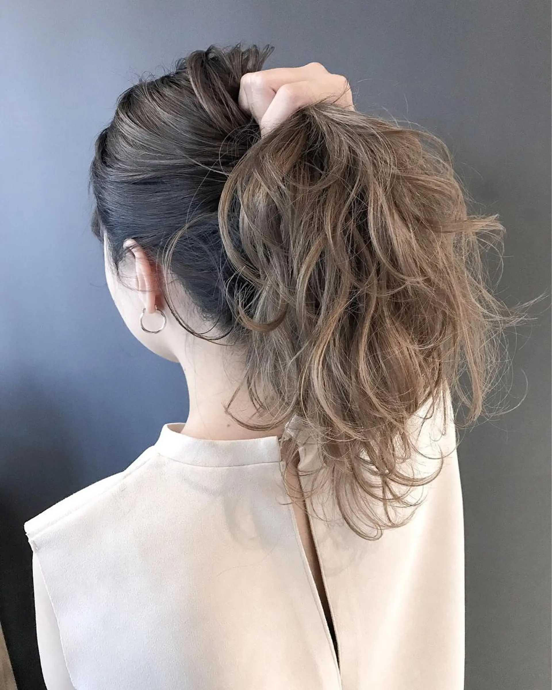 ロング カラー ベージュカラー ハイライトカラー ハイトーンカラー ハイライト ヘアカラー BOX mico.のヘアスタイル