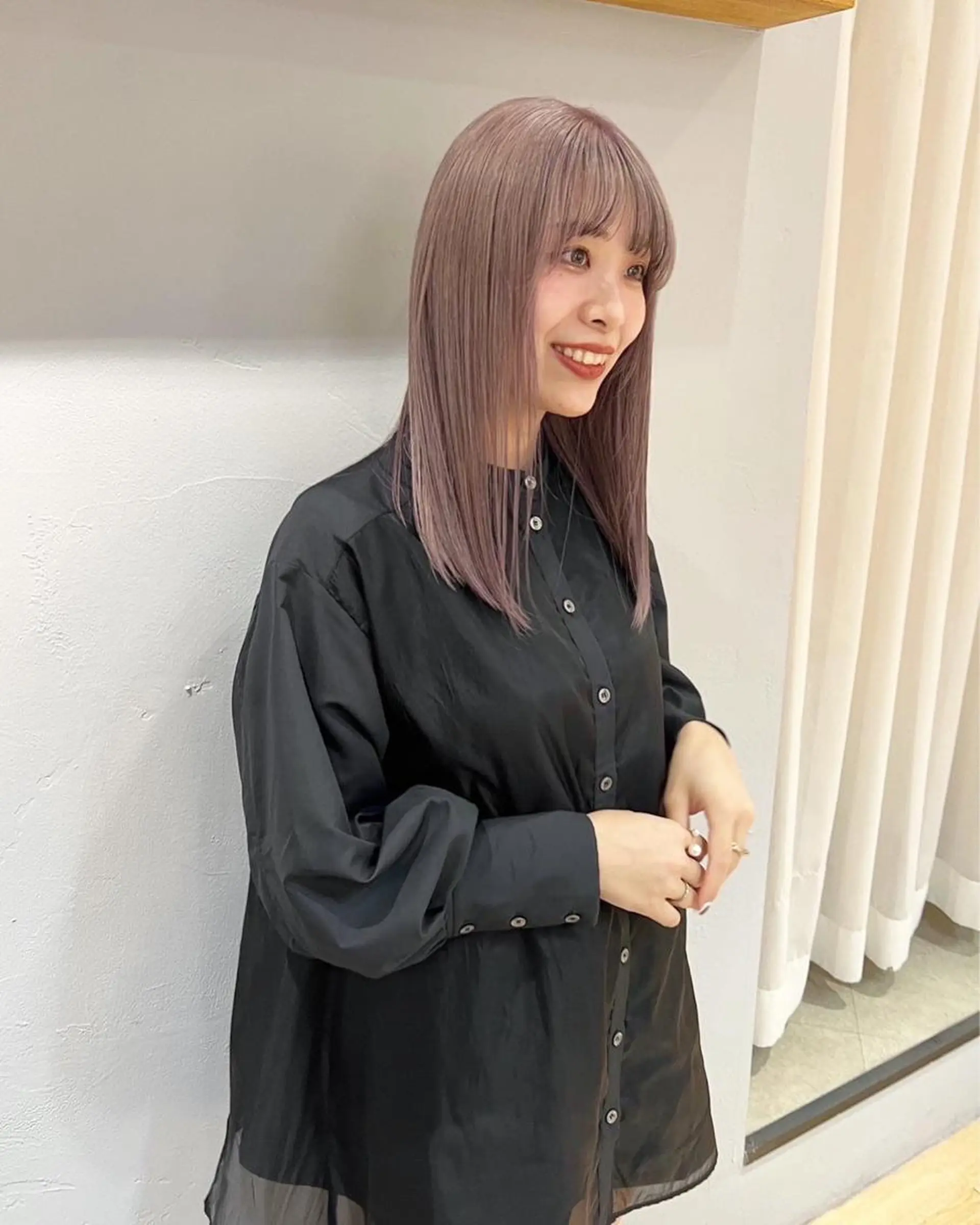 セミロング カラー ヘアアレンジ ベージュカラー ダブルカラー グレージュ ハイトーンカラー ラベンダーカラー ヘアカラー トリートメント オリーブ/縮毛♡ Natsuno🩰のヘアスタイル