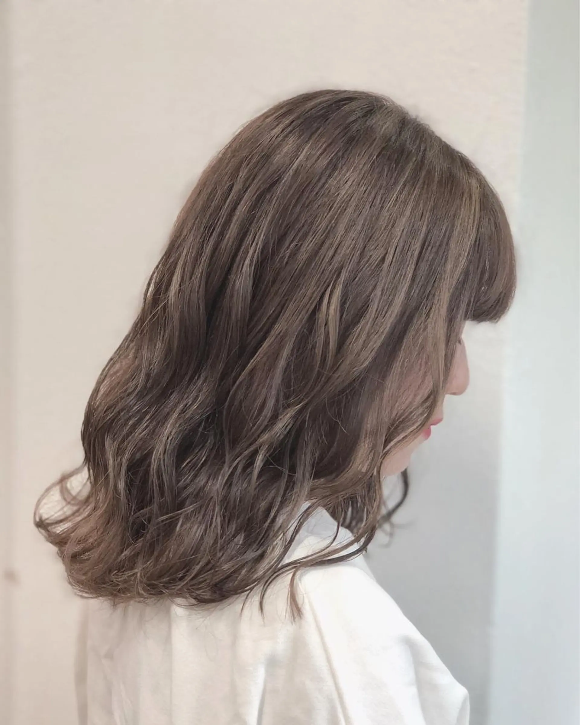 ミディアム カラー ヘアアレンジ グレージュ ハイライトカラー ハイライト ヘアカラー トリートメント GiseL天神カラー 髪質改善/ブリーチのヘアスタイル