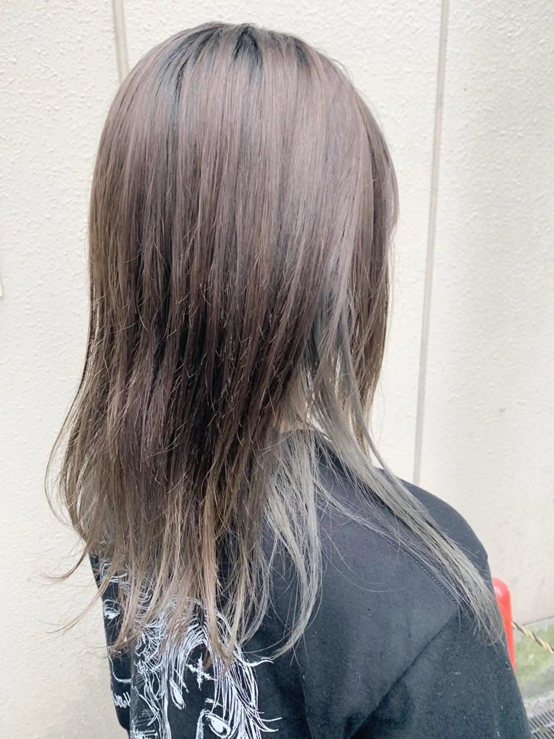 カラー 松永 麻希のヘアスタイル