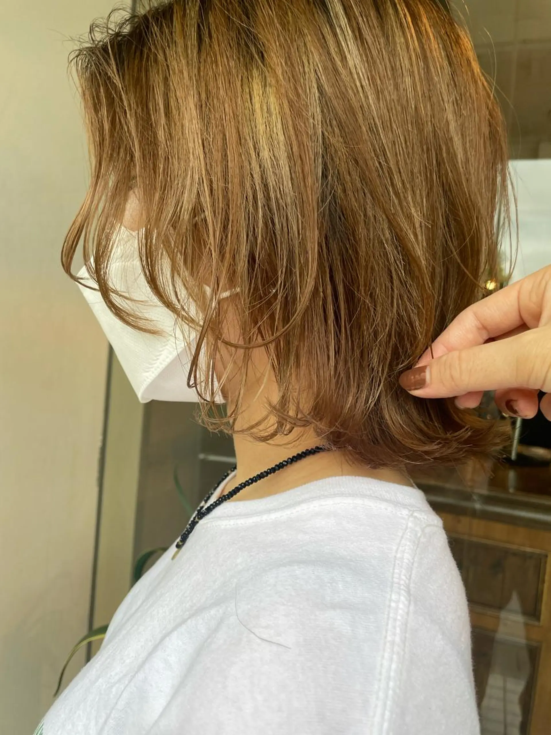 ミディアム カラー ボブ レイヤーカット 鎌田 愛のヘアスタイル