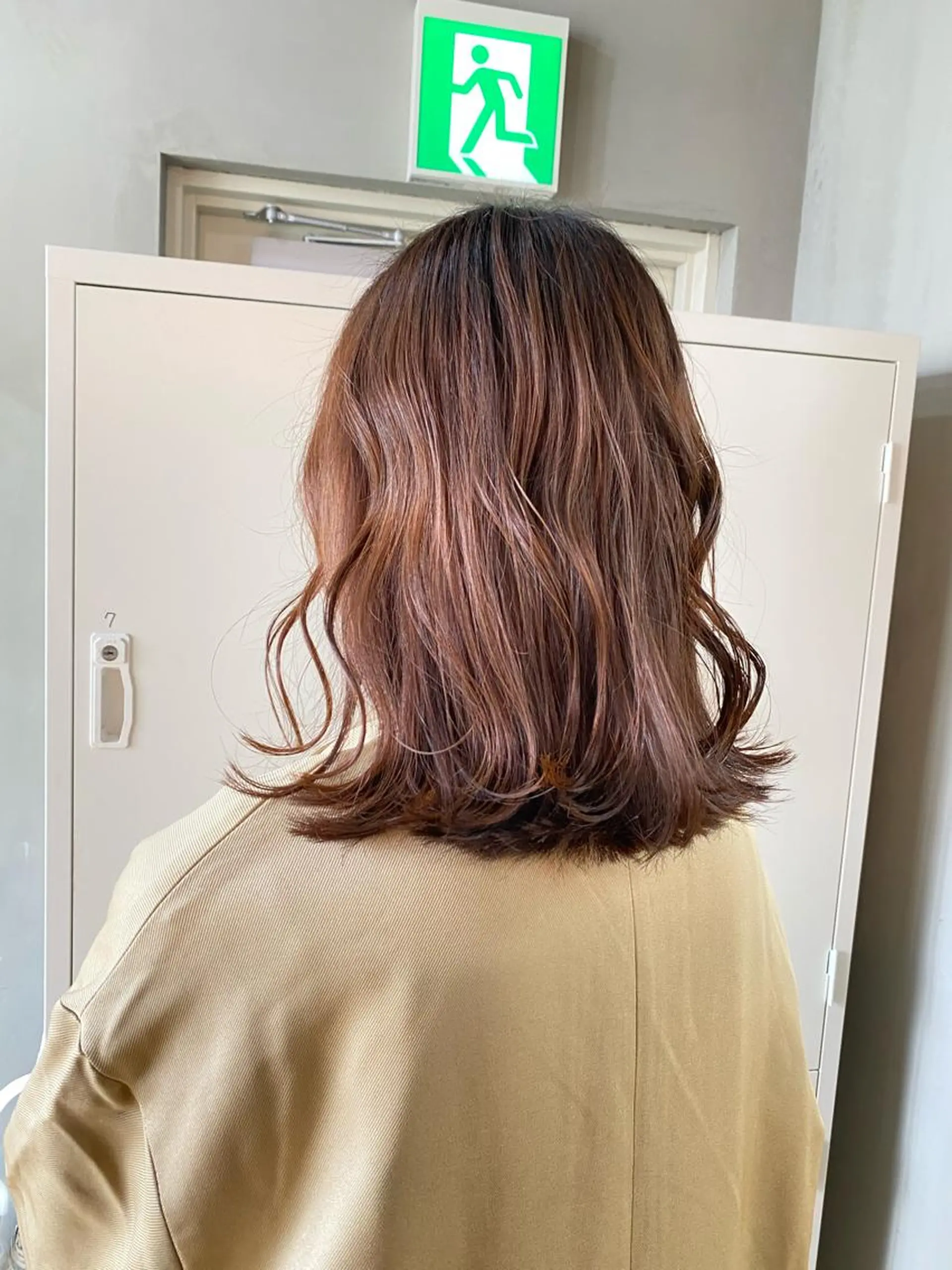 セミロング カット ヘアカラー ANGELICA 吉川智昭のヘアスタイル