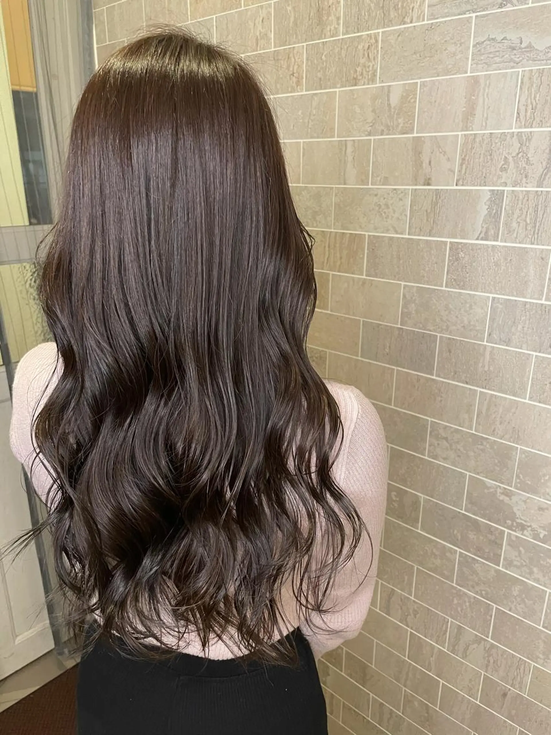 ロング 齋藤 樹里のヘアスタイル