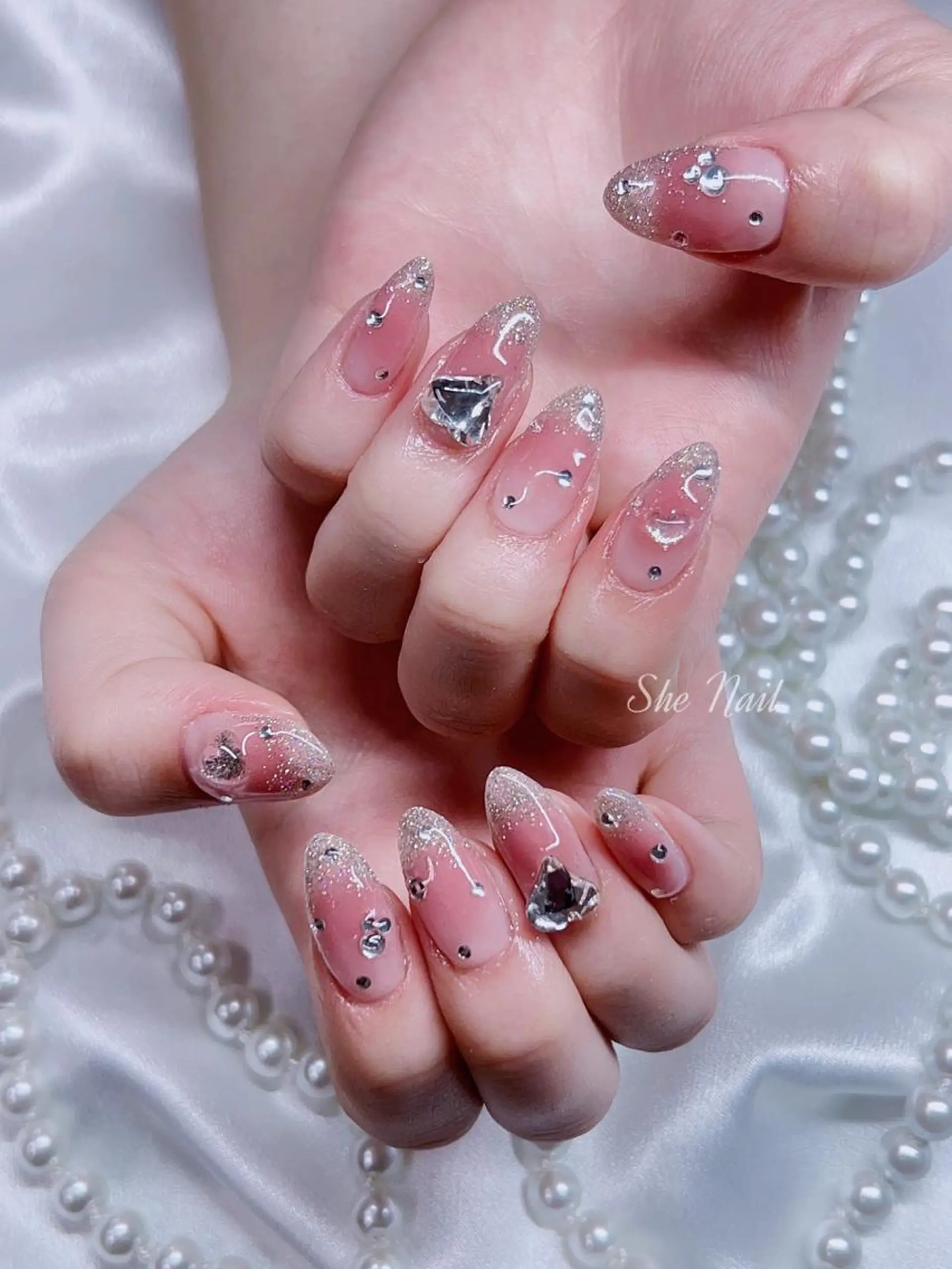 ネイル チークネイル 長さ出し マグネットネイル 持ち込み ワンカラーネイル ハンドネイル She   Nail所属・ISA_ BELLAのネイルデザイン