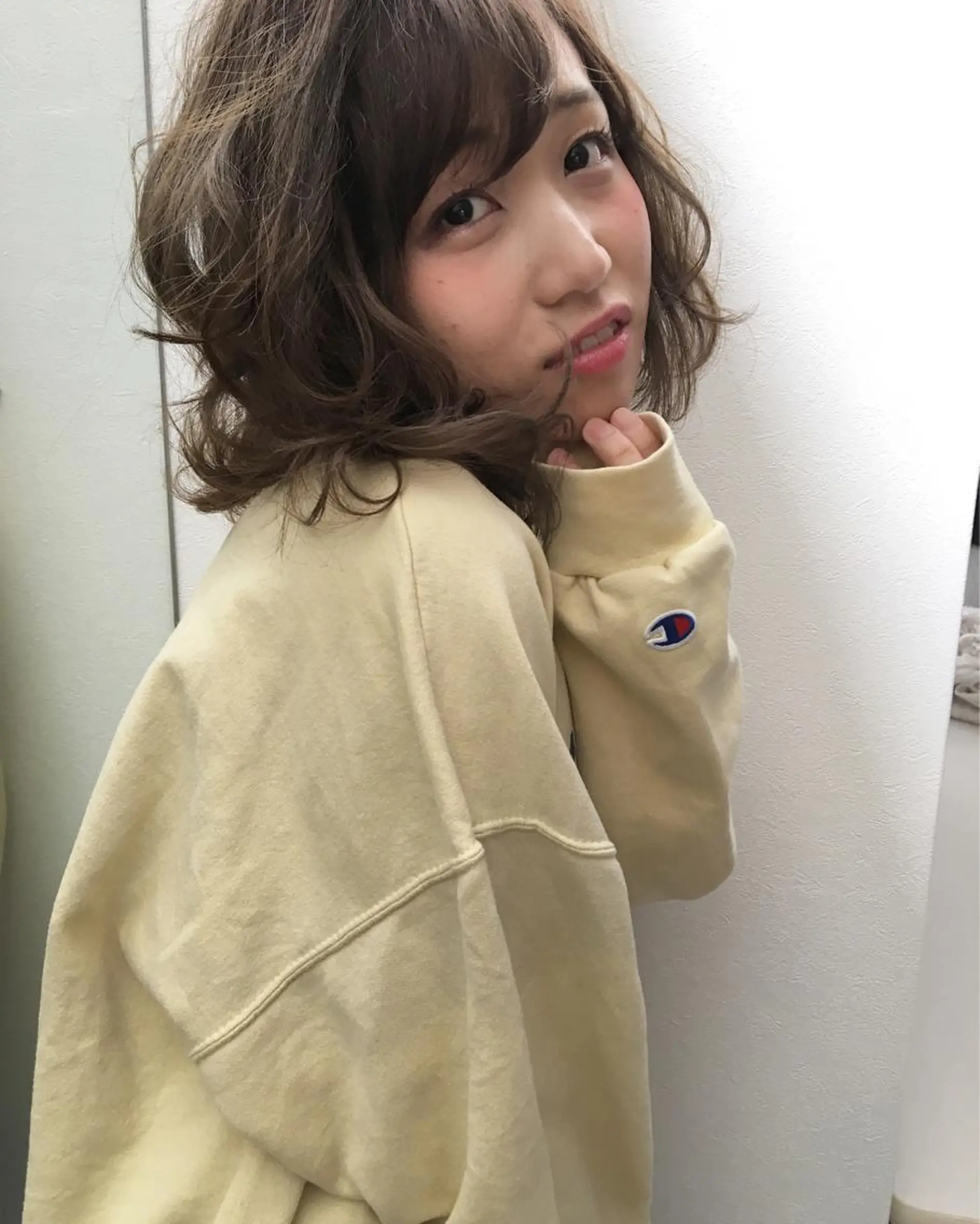 セミロング カラー タナカ タクヤのヘアスタイル