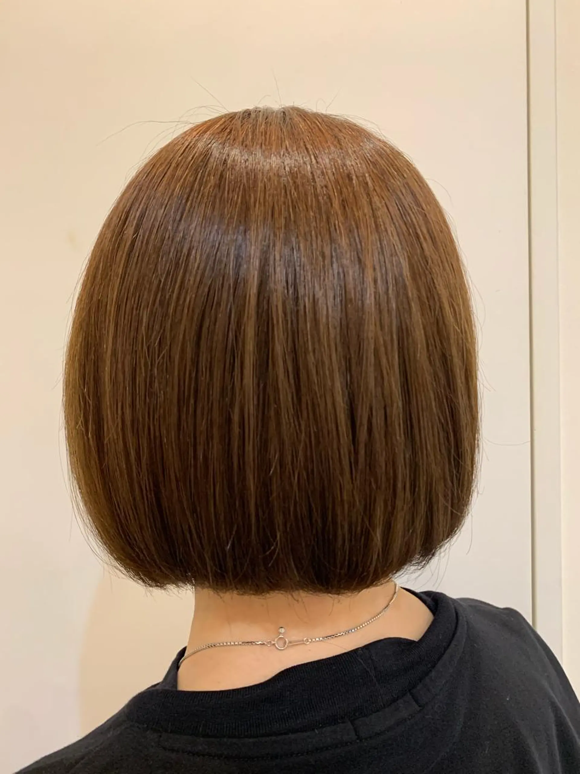 ショート パーマ カット 縮毛矯正 トリートメント 若狭 彩花のヘアスタイル