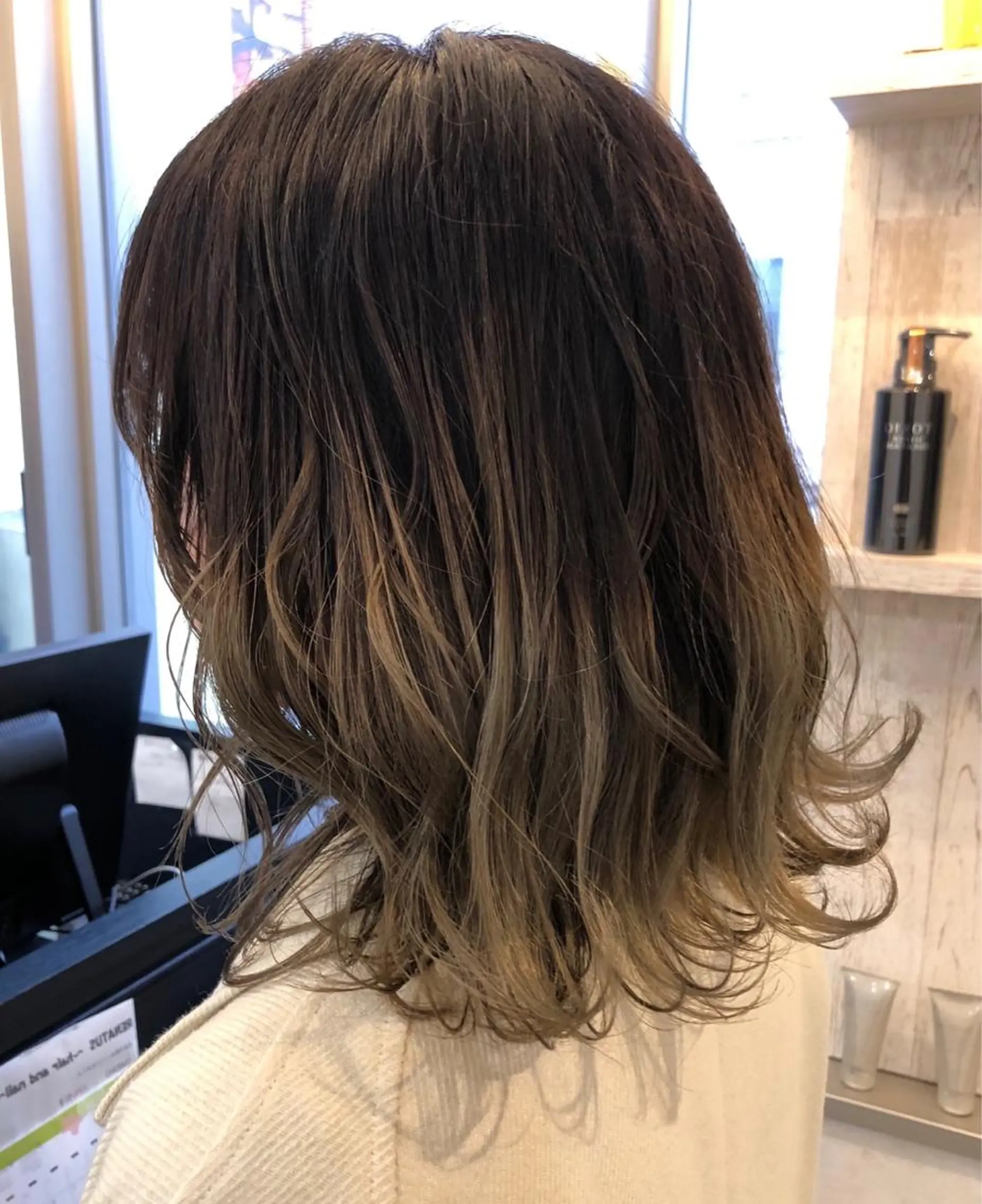 ミディアム カット ヘアカラー トリートメント Lusso店長 千崎慎介のヘアスタイル