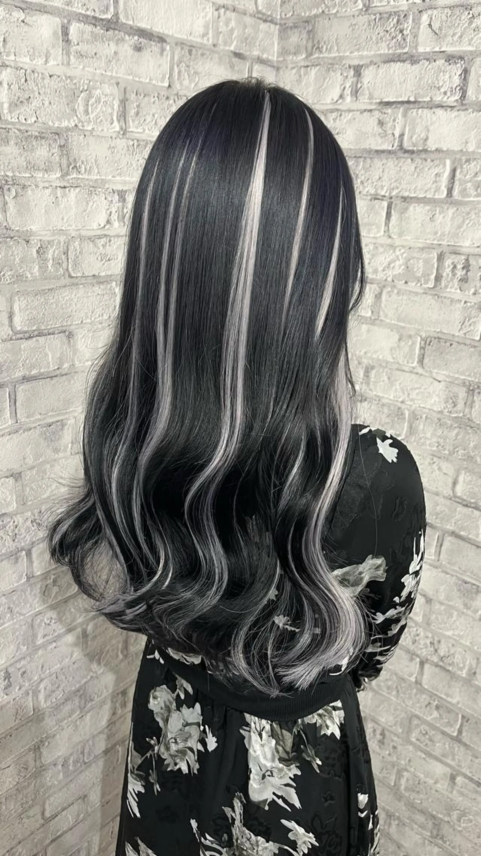 ロング カラー パーマ ヘアアレンジ メンズ キッズ ネイル マツエク・マツパ アイブロウ カット ヘアカラー トリートメント 💖オタク美容師 ꒰ঌ♡モモ♡໒꒱のヘアスタイル