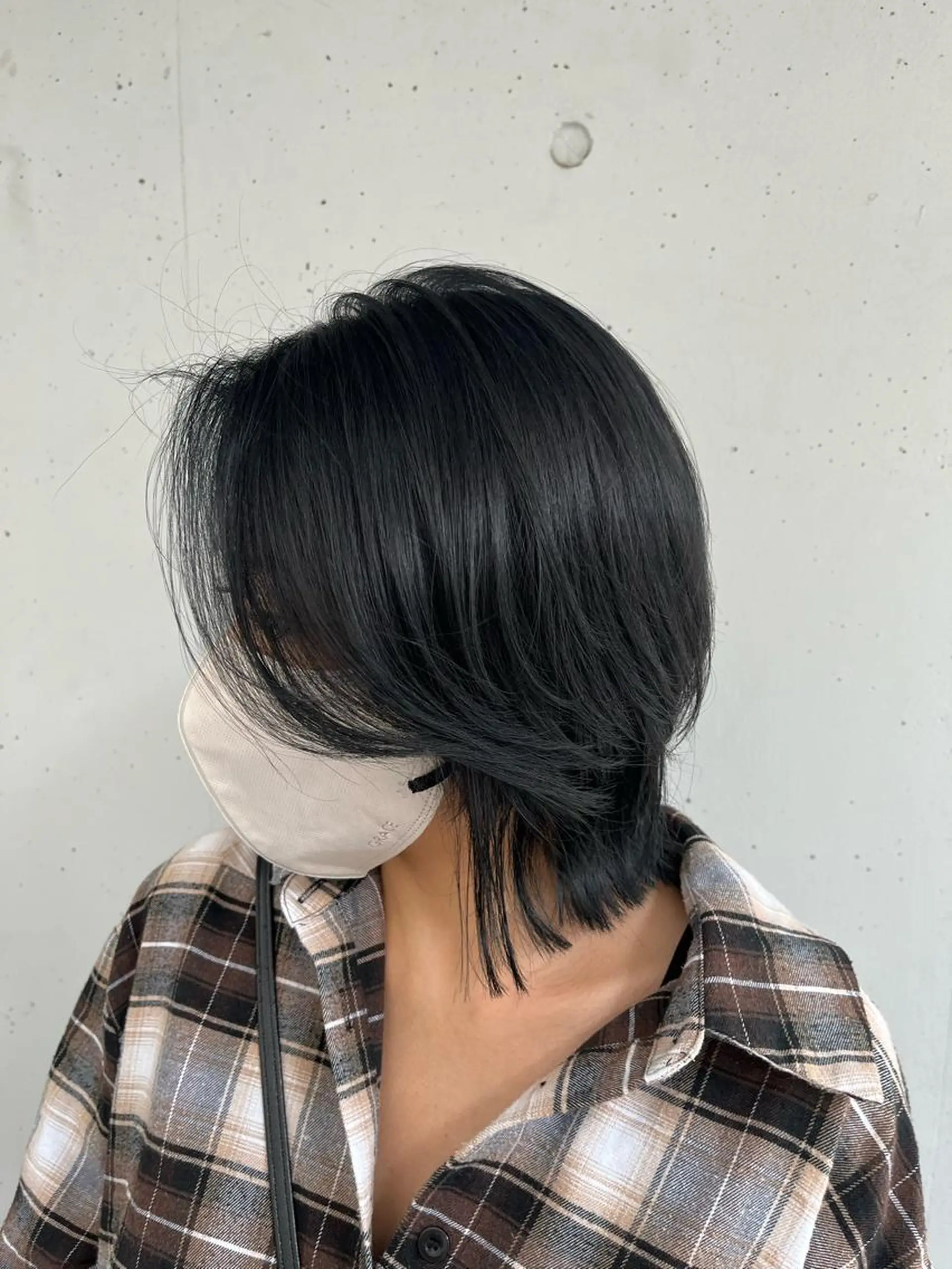 ショート カラー アッシュ ウルフカット Airi 韓国y2k ボブパーマのヘアスタイル