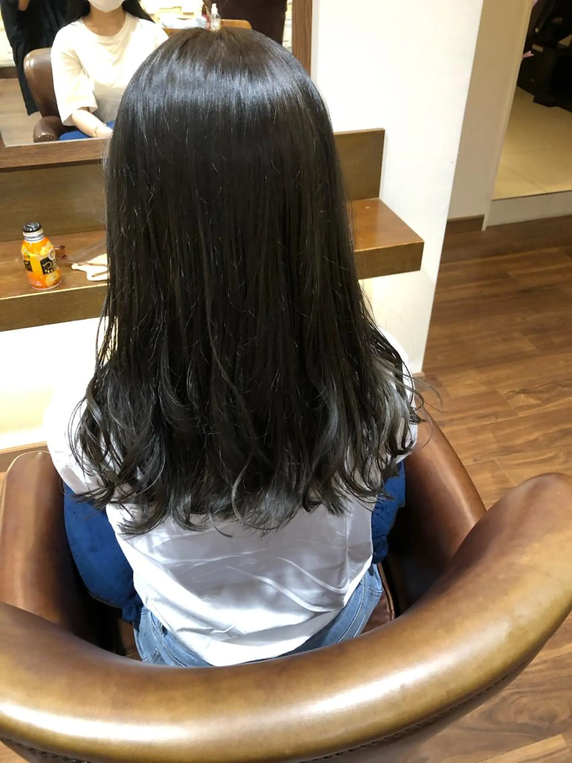 カラー AGREE Momokaのヘアスタイル