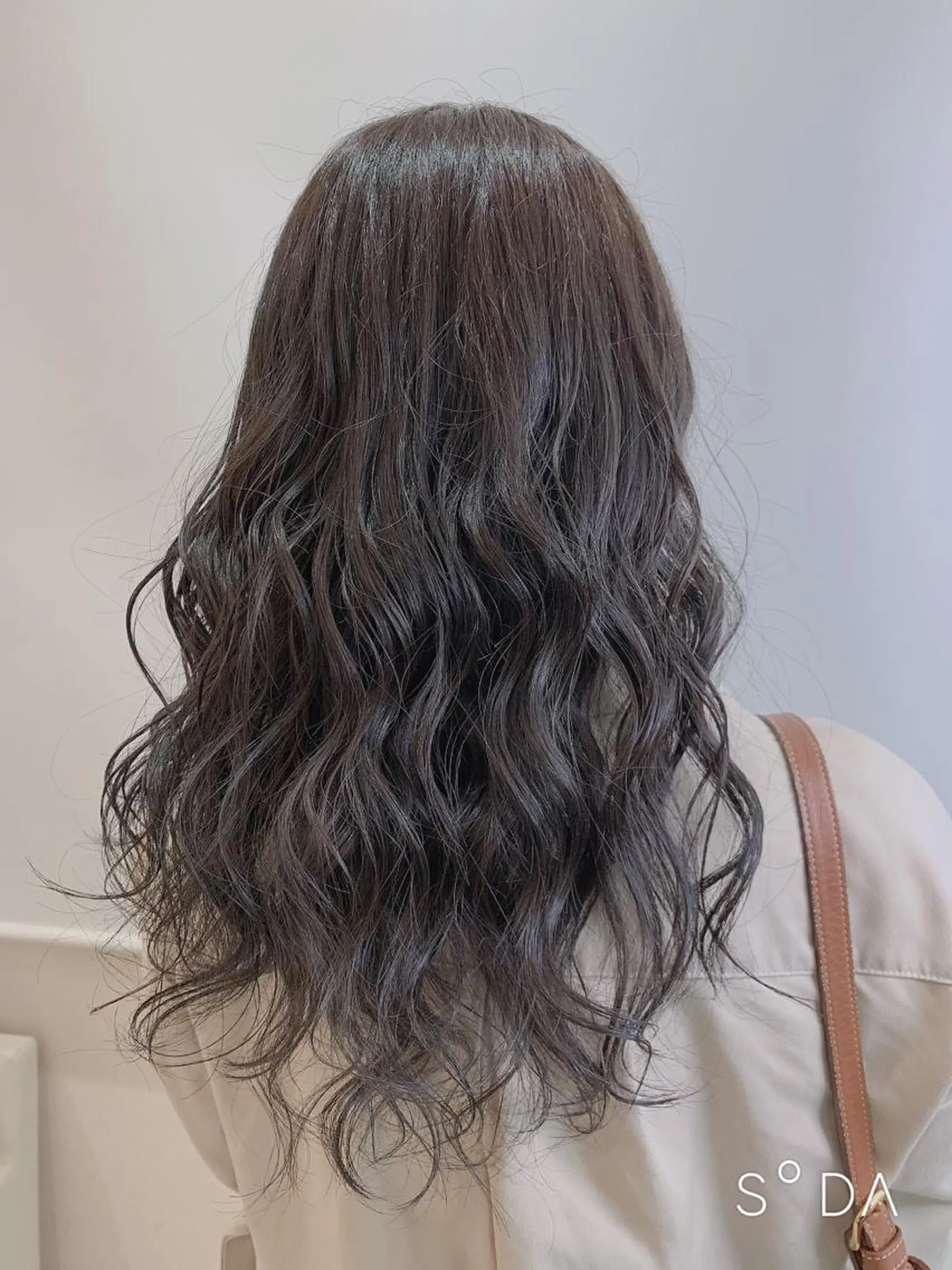 ロング カラー 店長ハイトーンカラー 柞山史奈のヘアスタイル