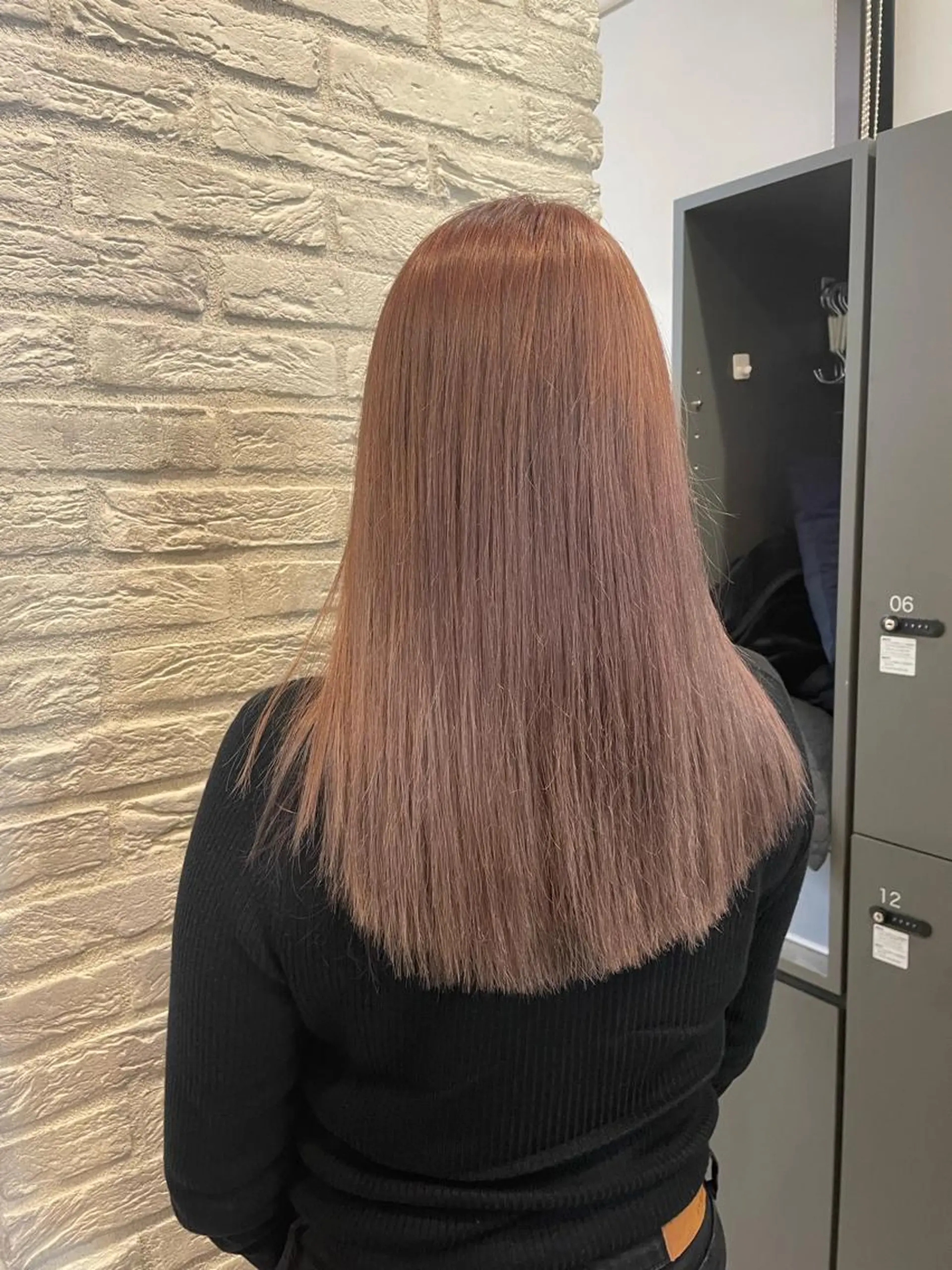 カラー ヘアアレンジ 神戸三宮ダメージレス ブリーチ特化 麟太郎のヘアスタイル