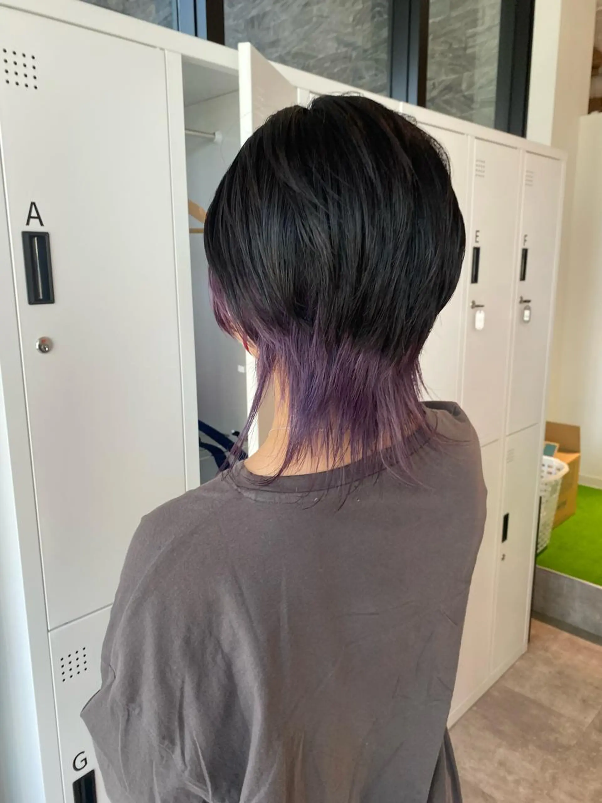 ミディアム カラー ラベンダーカラー ウルフカット カット ヘアカラー オスズ 🎀´-のヘアスタイル